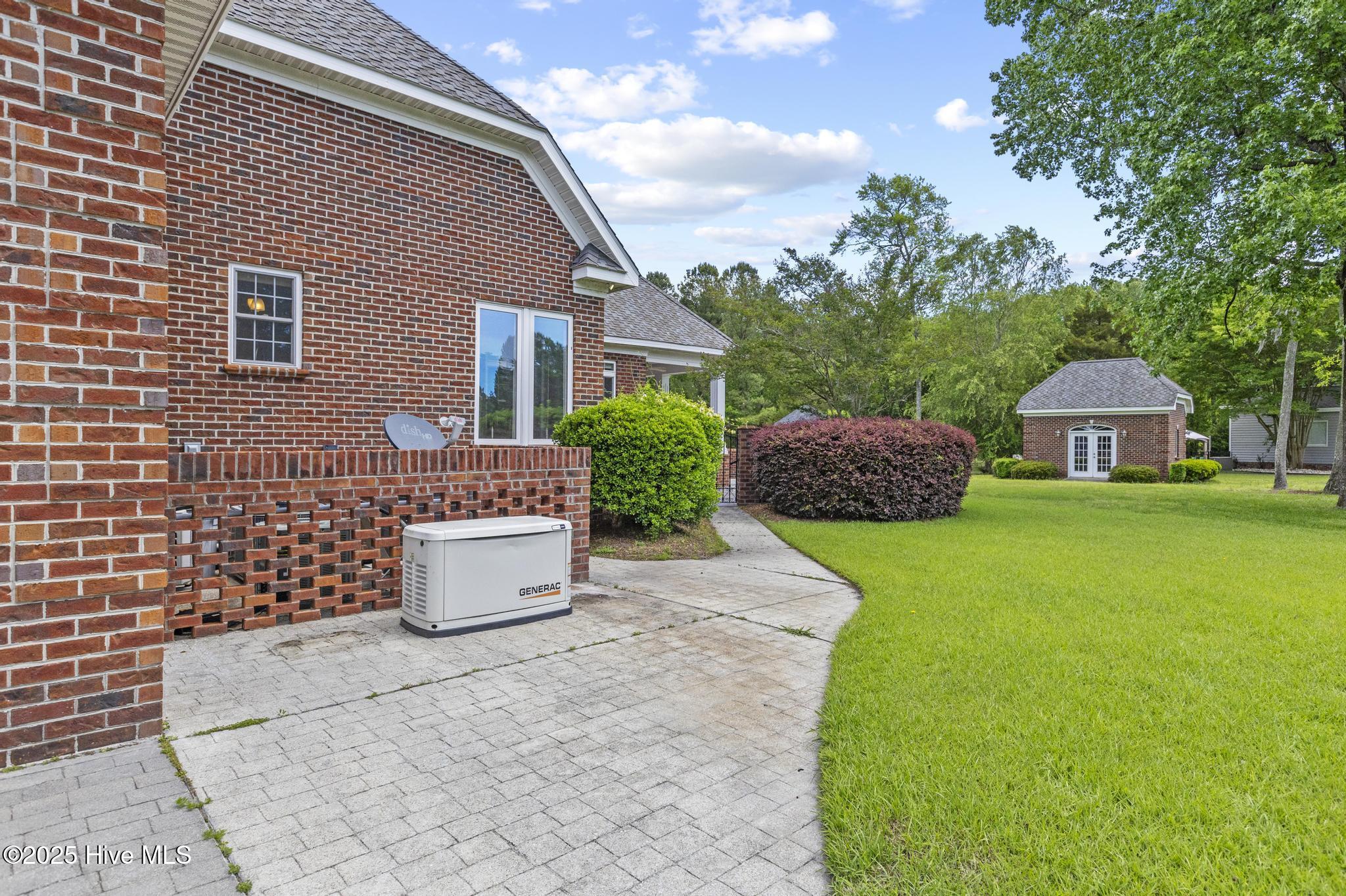 100508292 | Photo 56