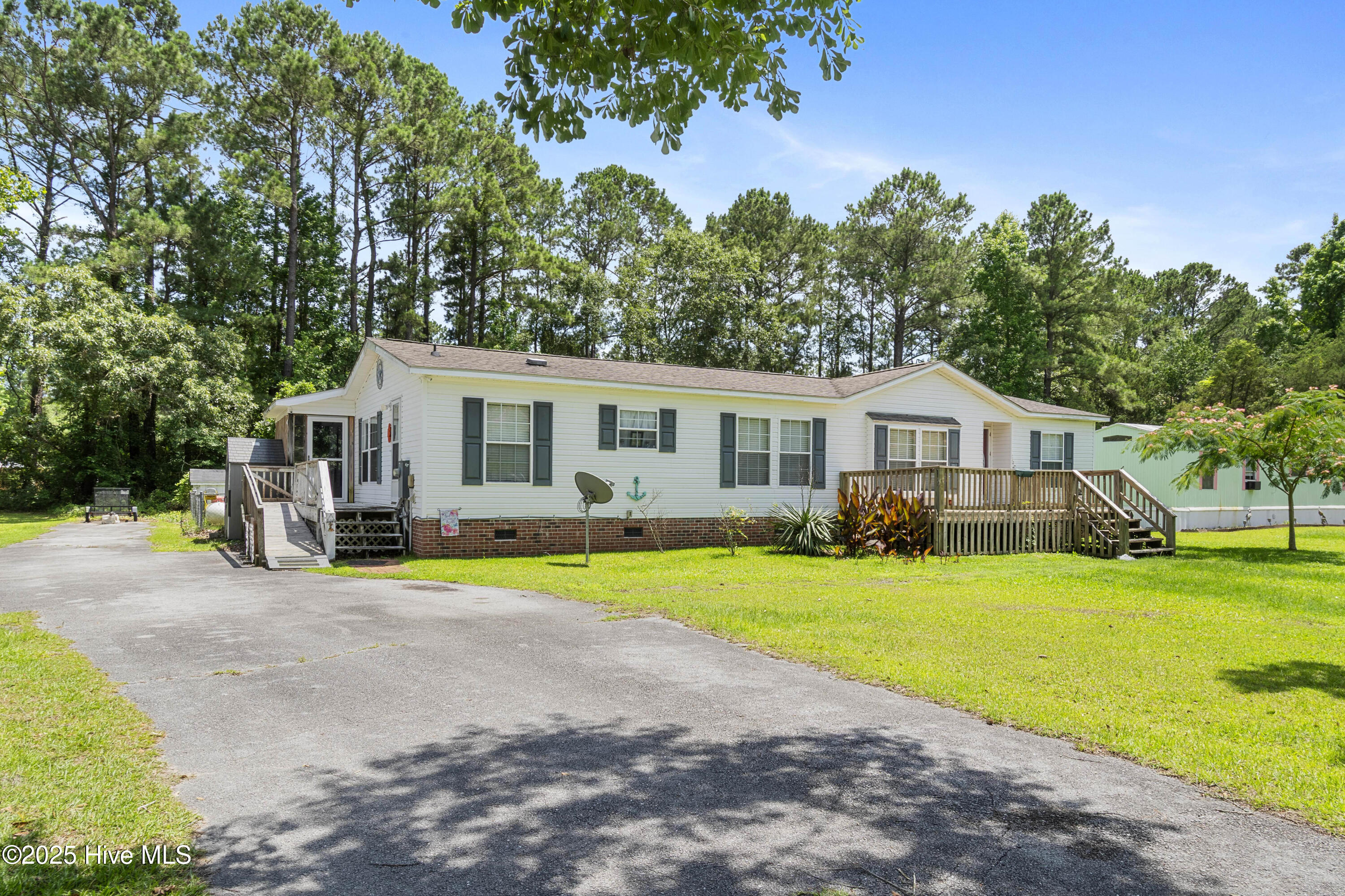 Homes for sale in Swansboro, NC | 118 Woodland Dr, Swansboro, NC 28584 | MLS# 100514082