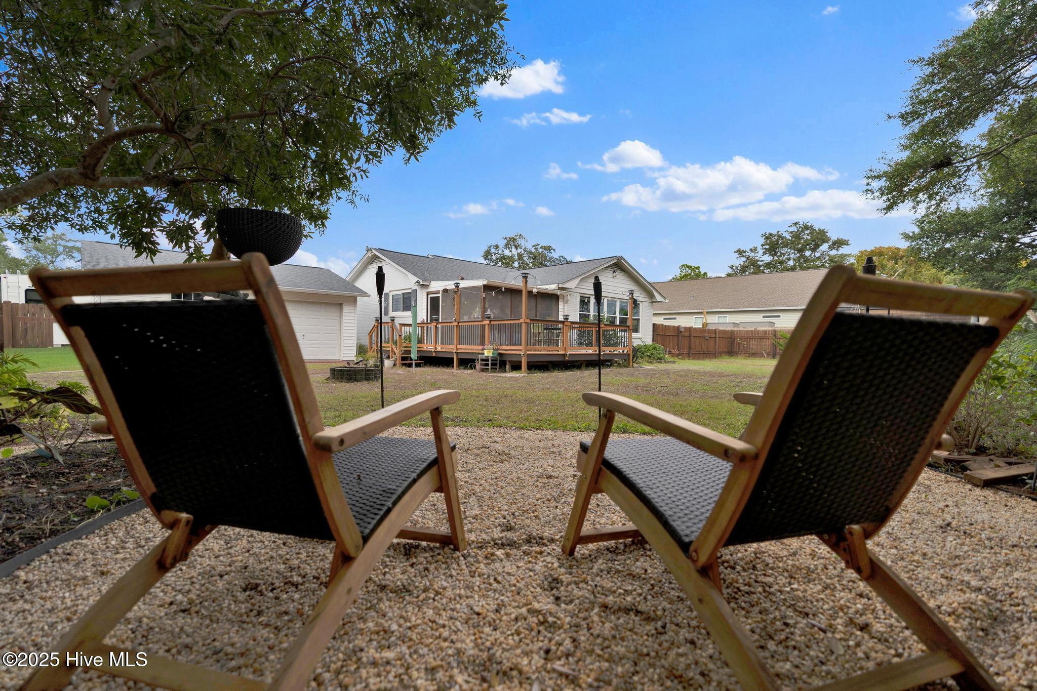 100540087 | Photo 40