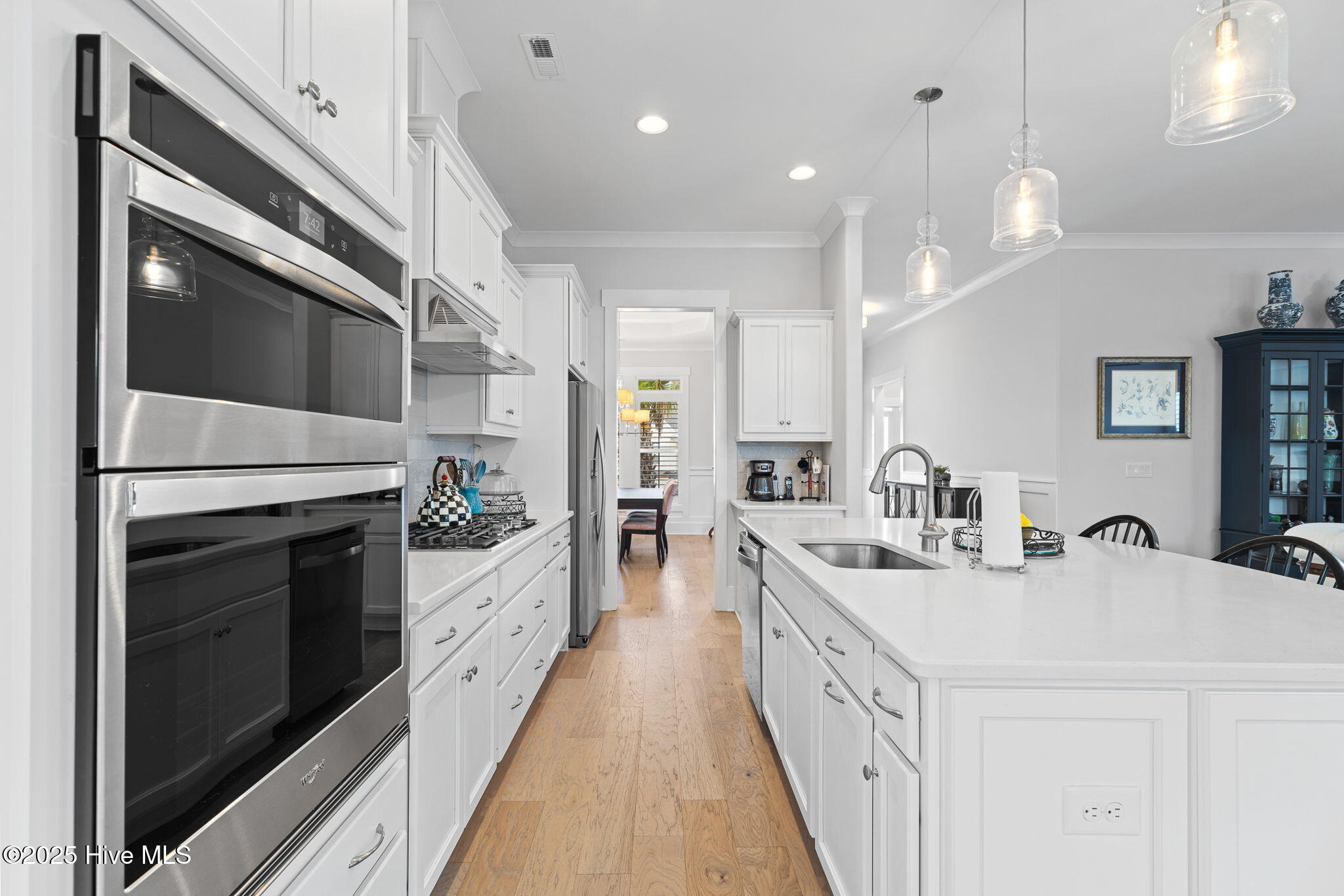 100541273 | Photo 21