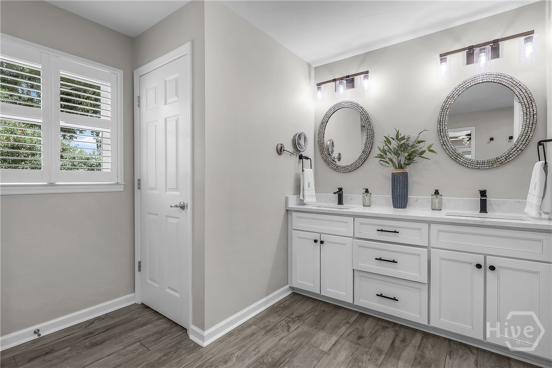 Primary bath with separate toilet closet