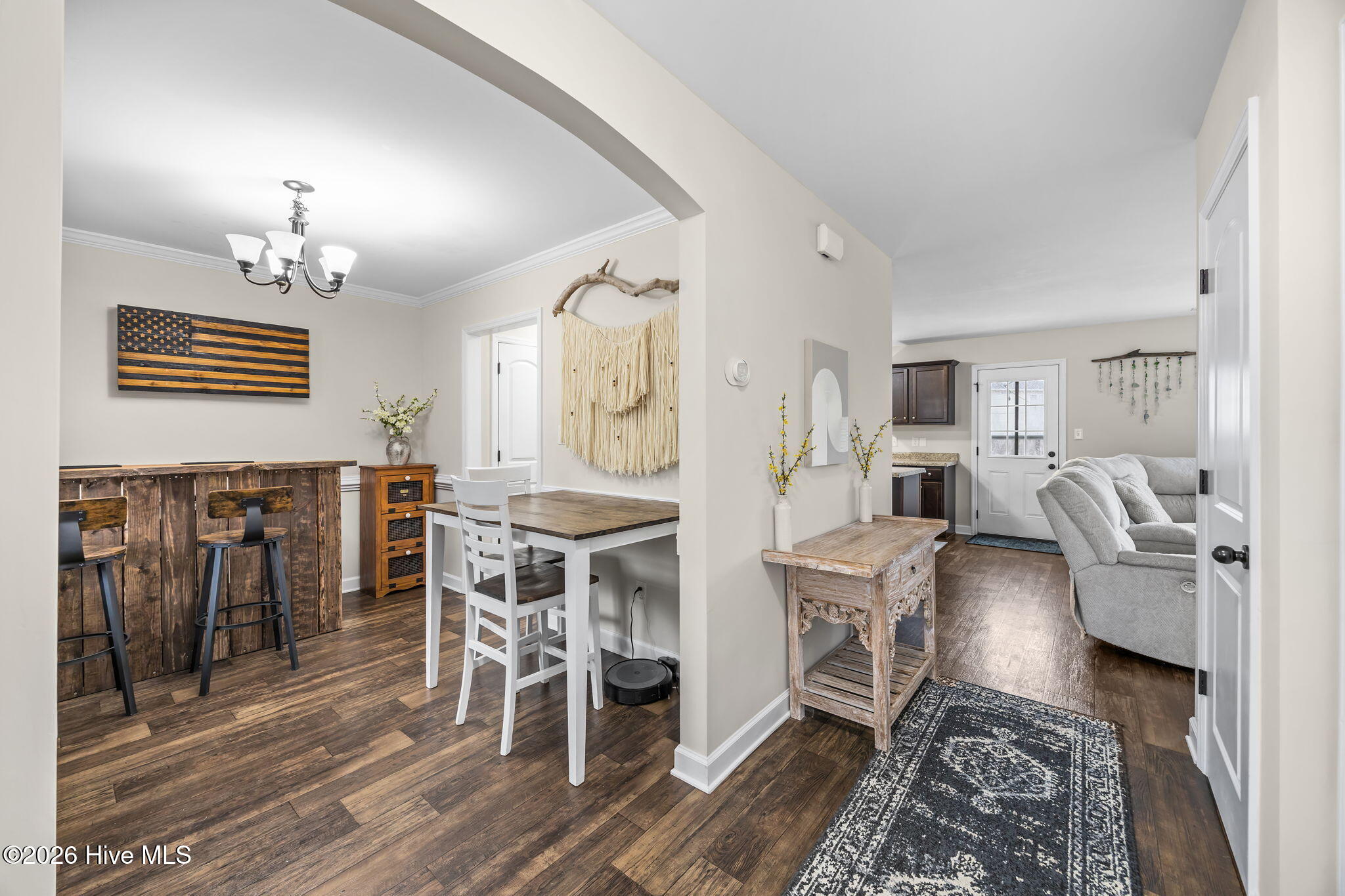 100558609 | Photo 16