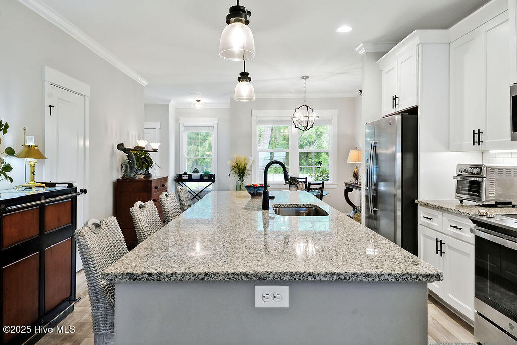 100514190 | Photo 13