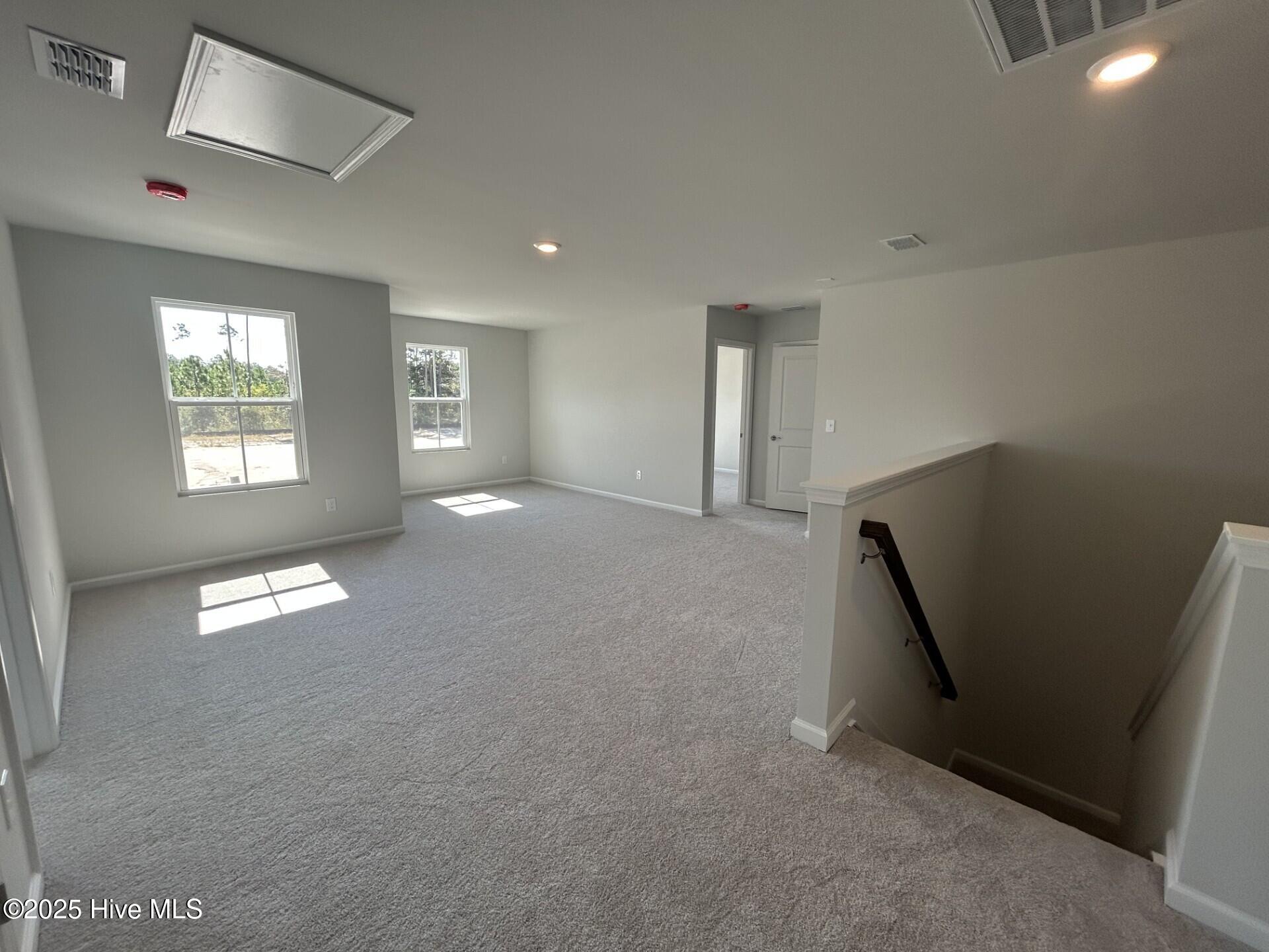 100525039 | Photo 21