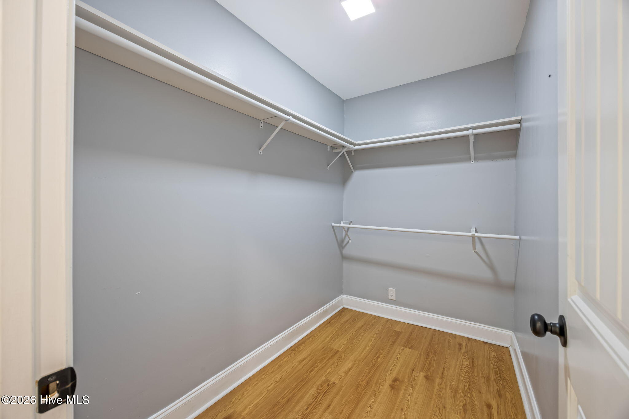 30-web-or-mls-1917 Haynie Drive-20