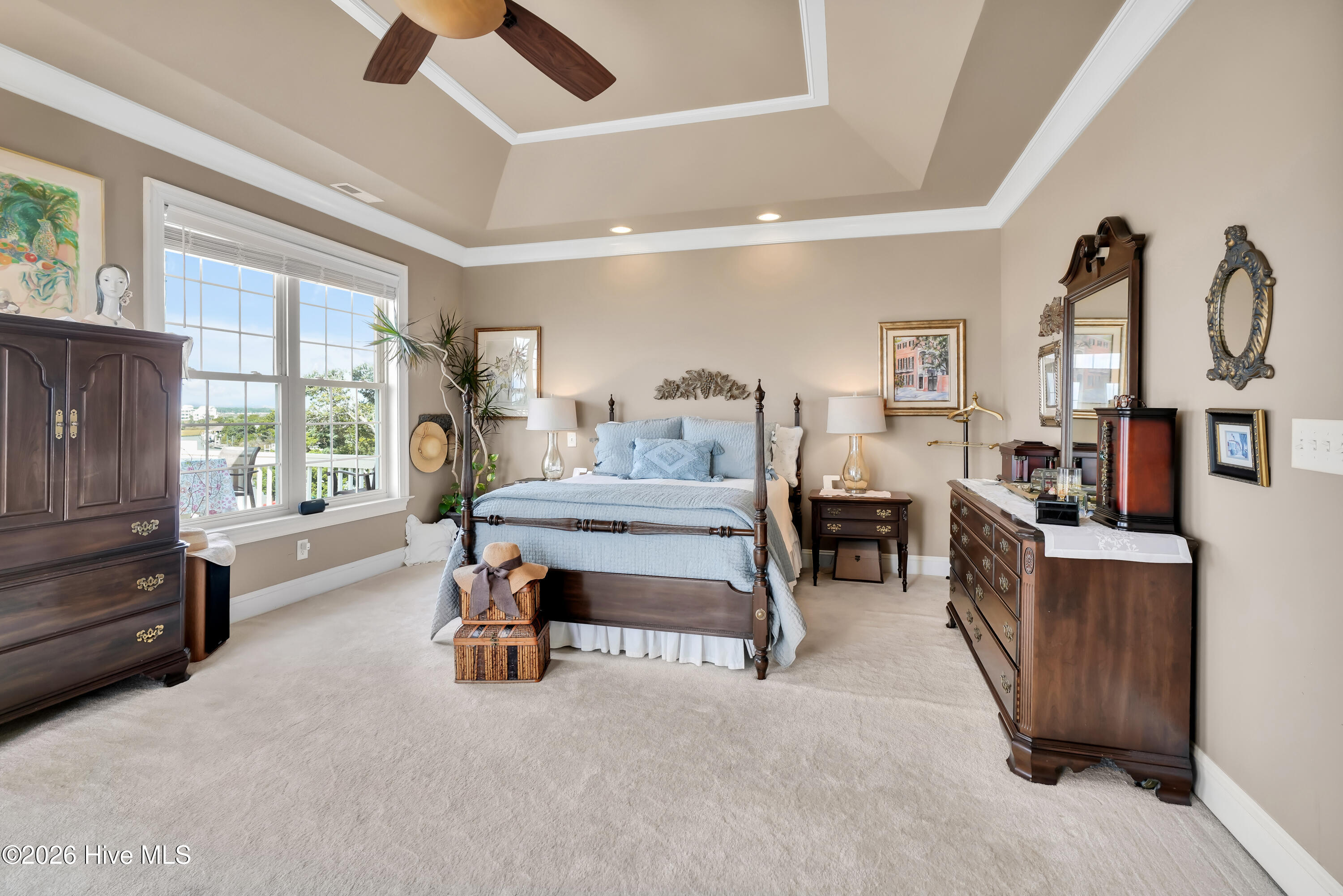 100564861 | Photo 14