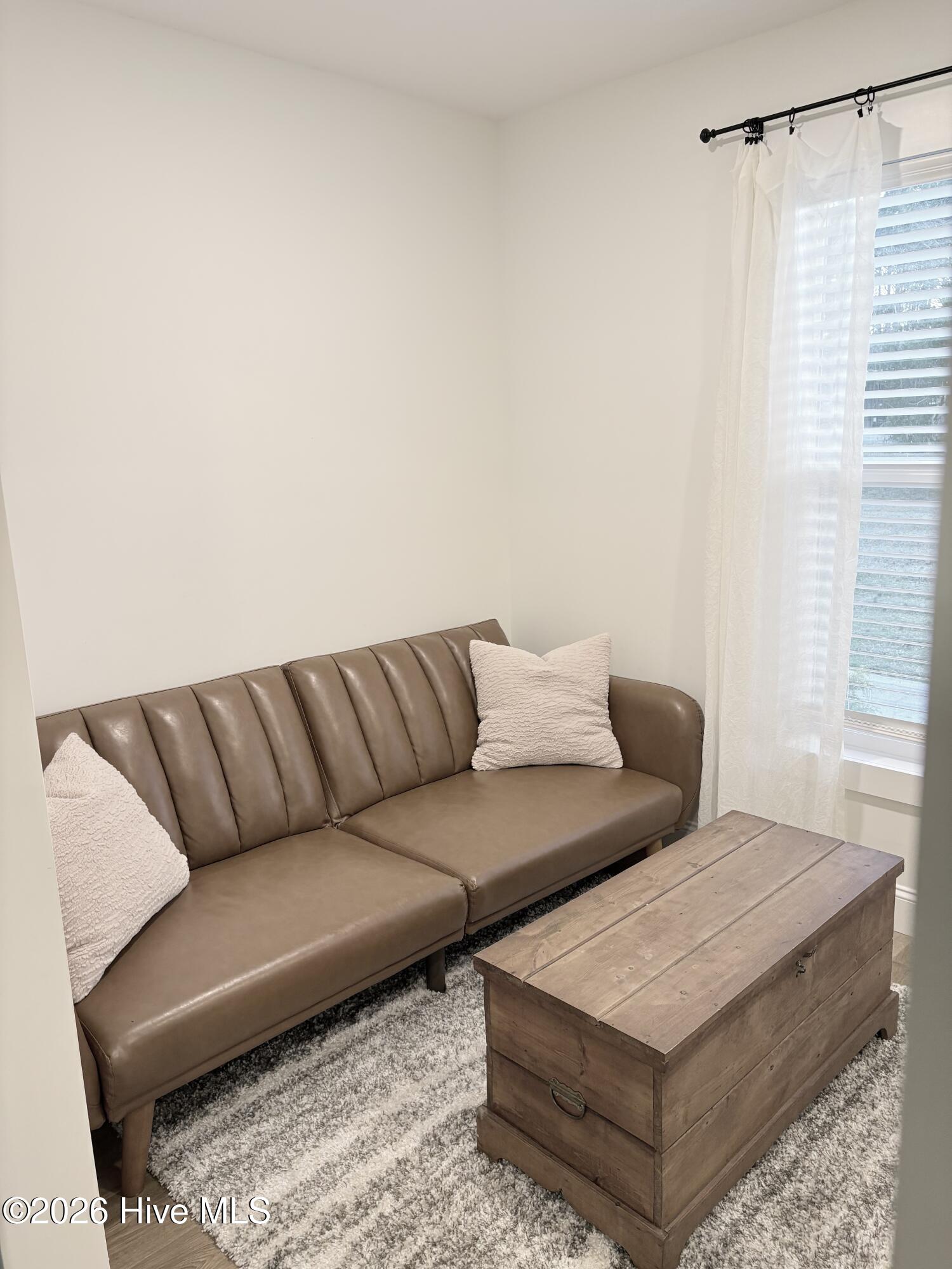 100559102 | Photo 16