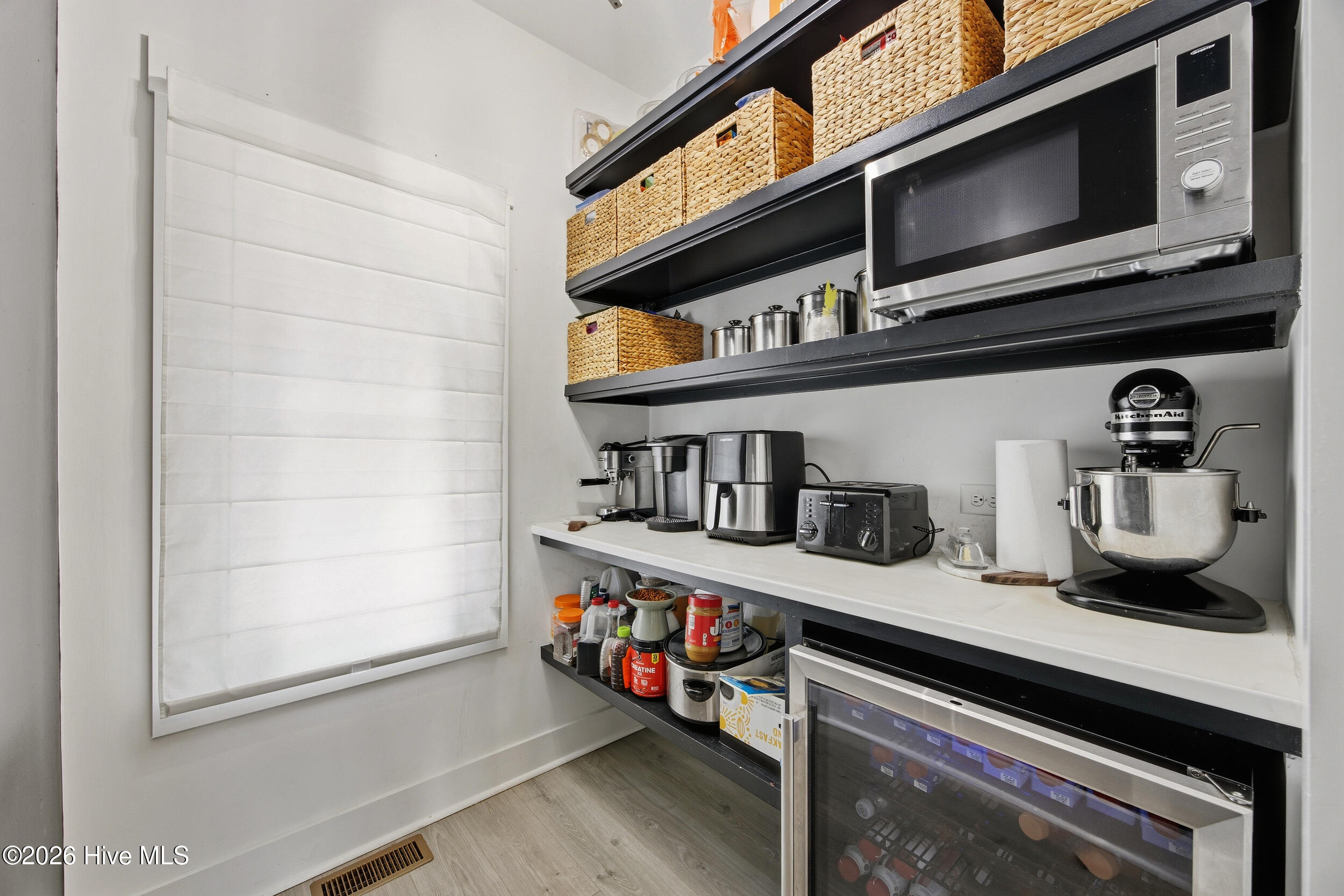 100558595 | Photo 17