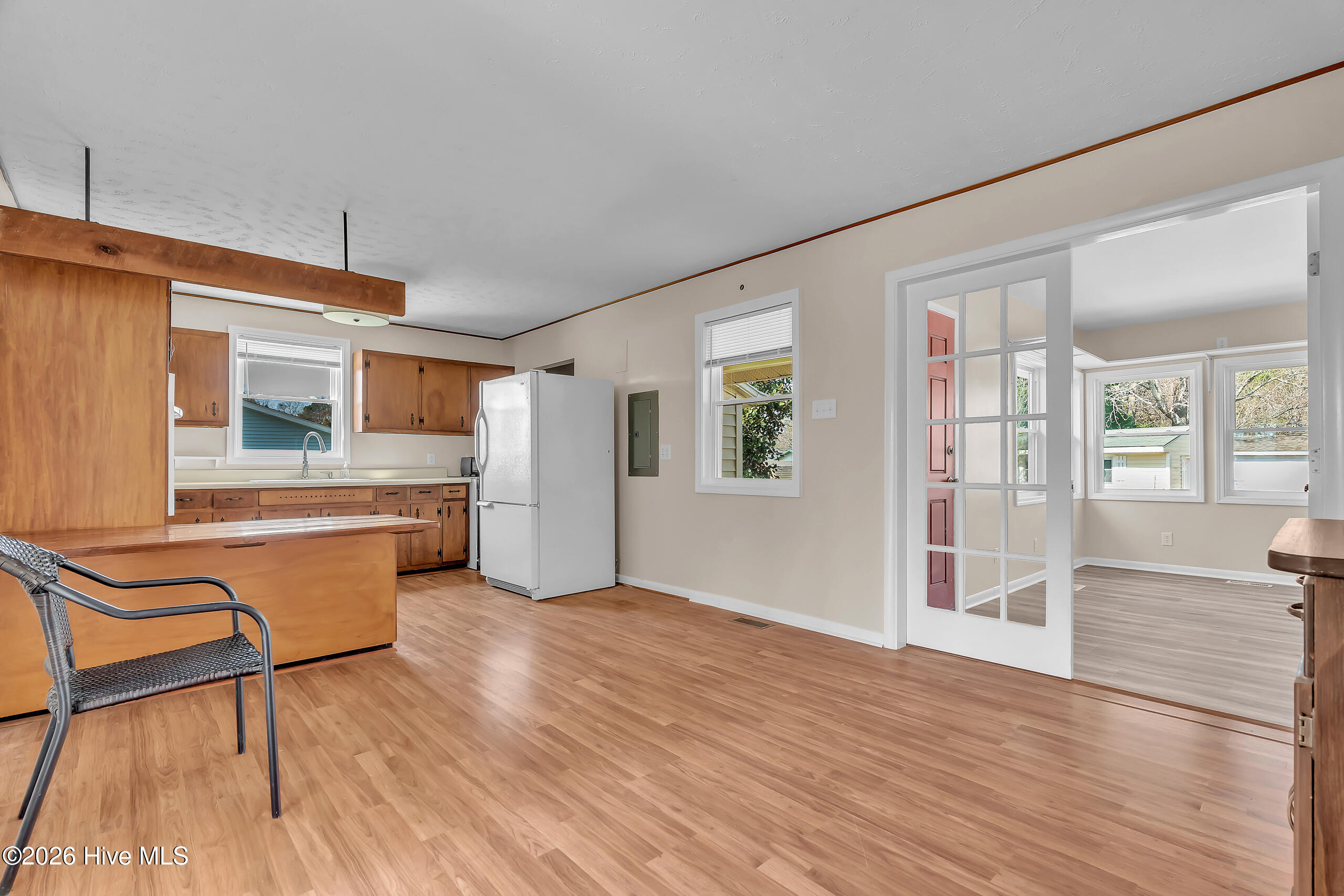 100557888 | Photo 13