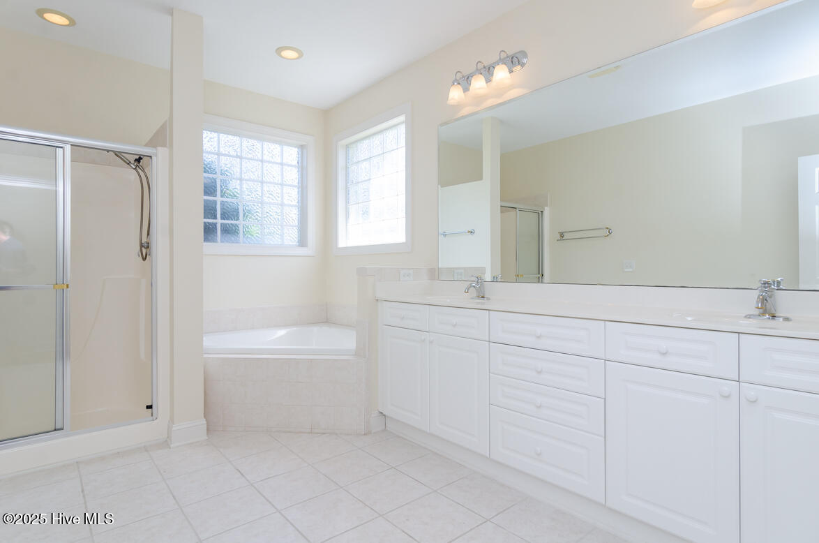 100539941 | Photo 12