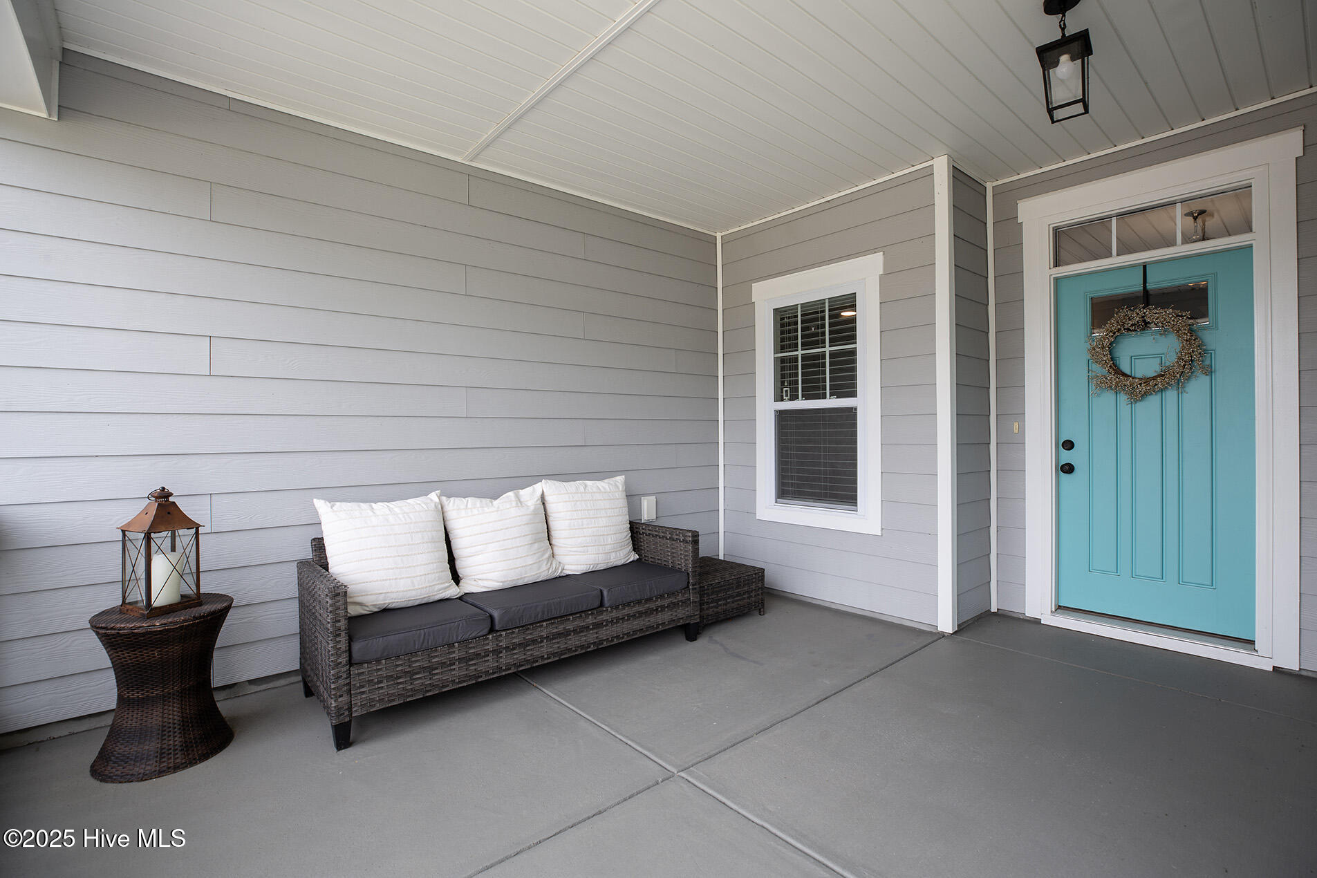 BrownPelican5744-2fprchShaneL33A4654 cop