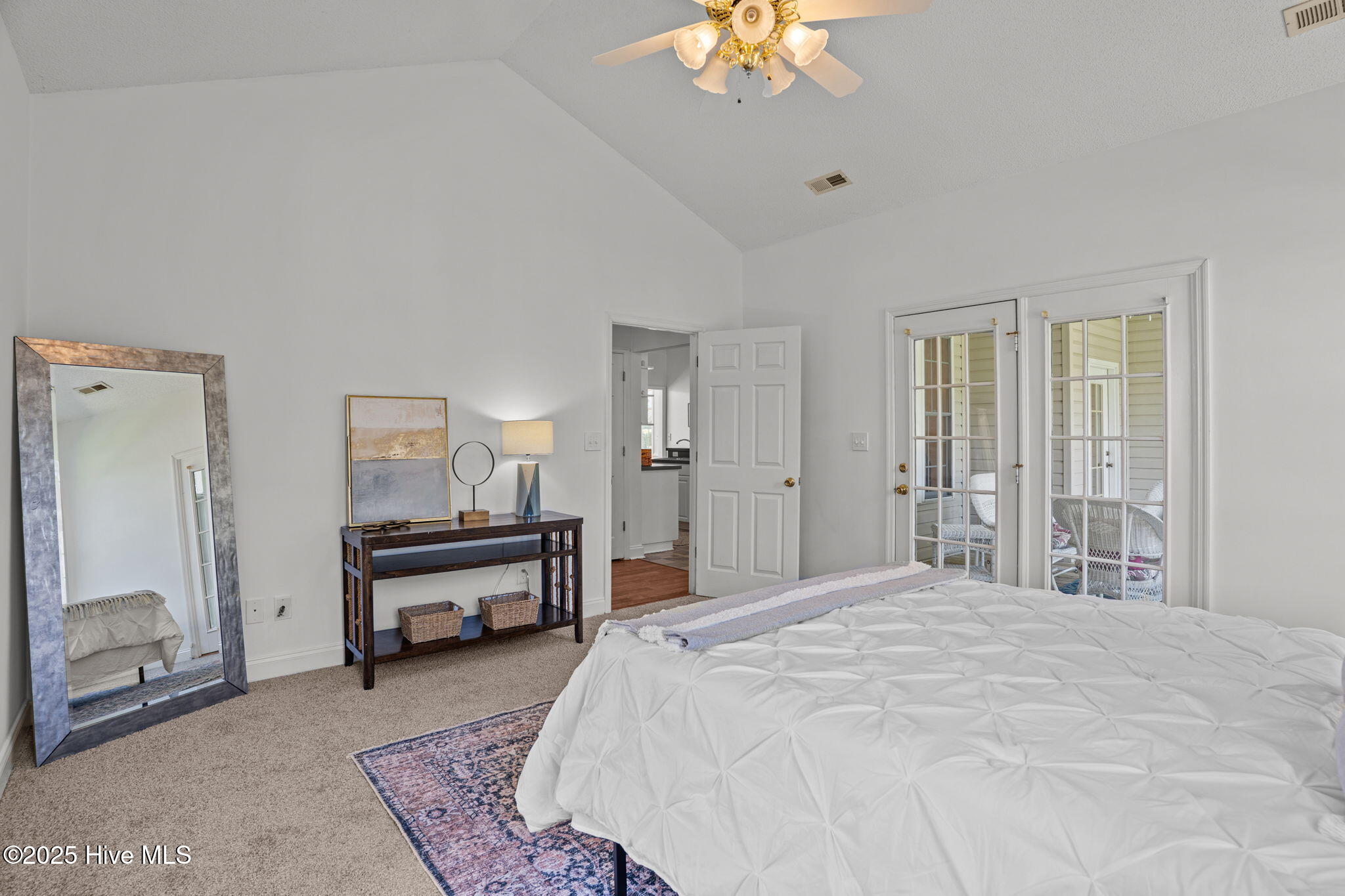 100511511 | Photo 23