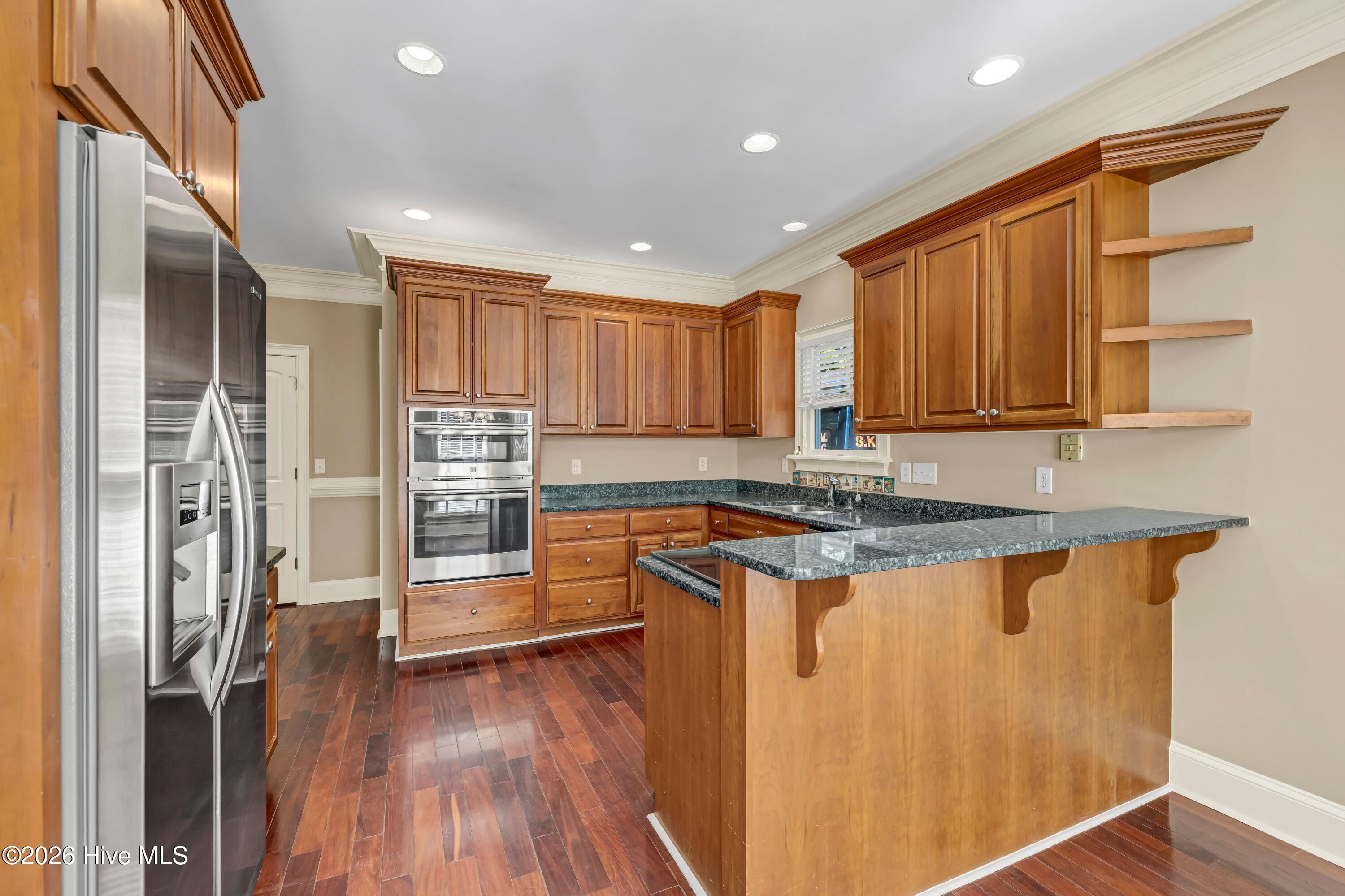 100556623 | Photo 15