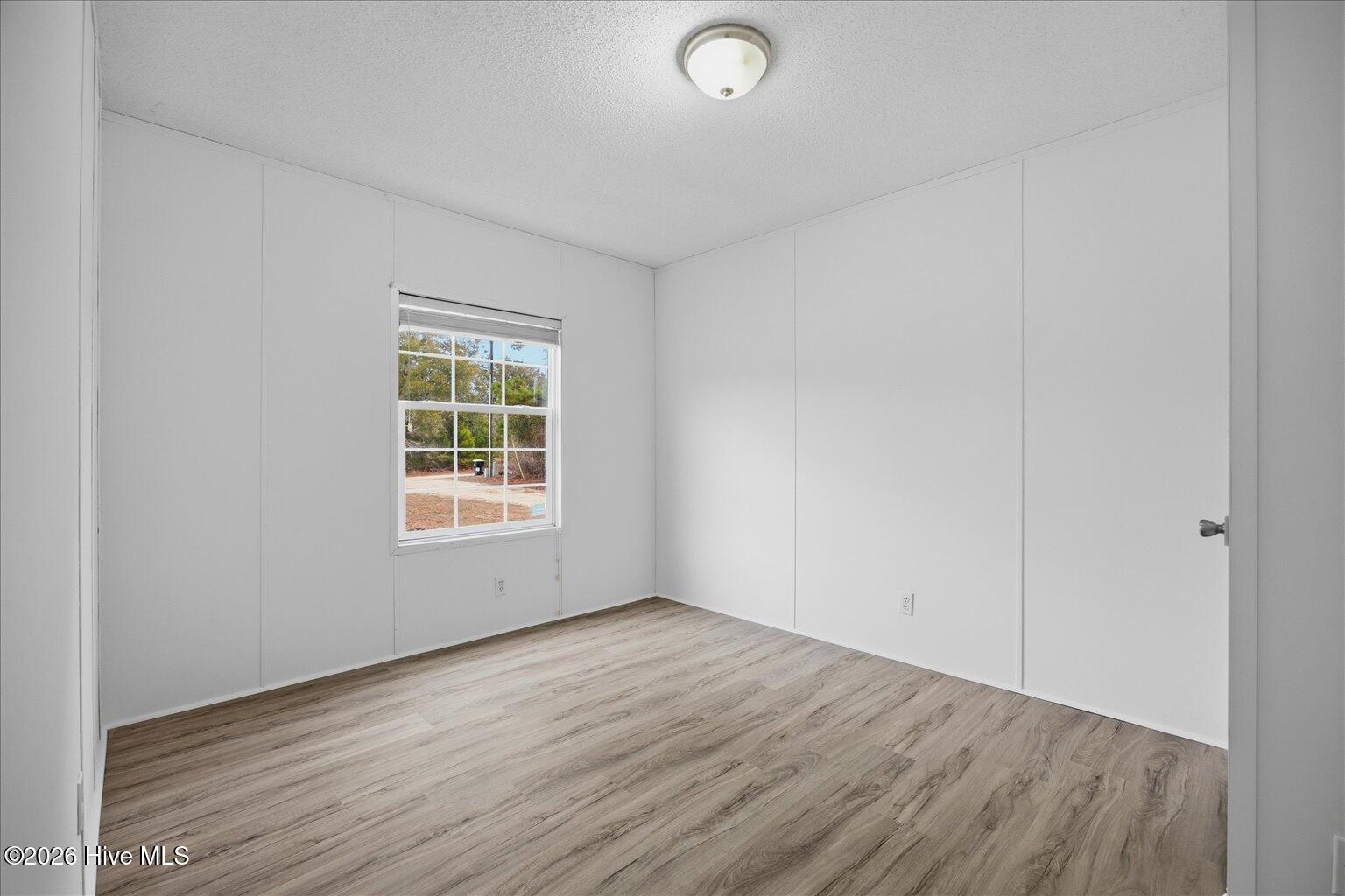 100551376 | Photo 24