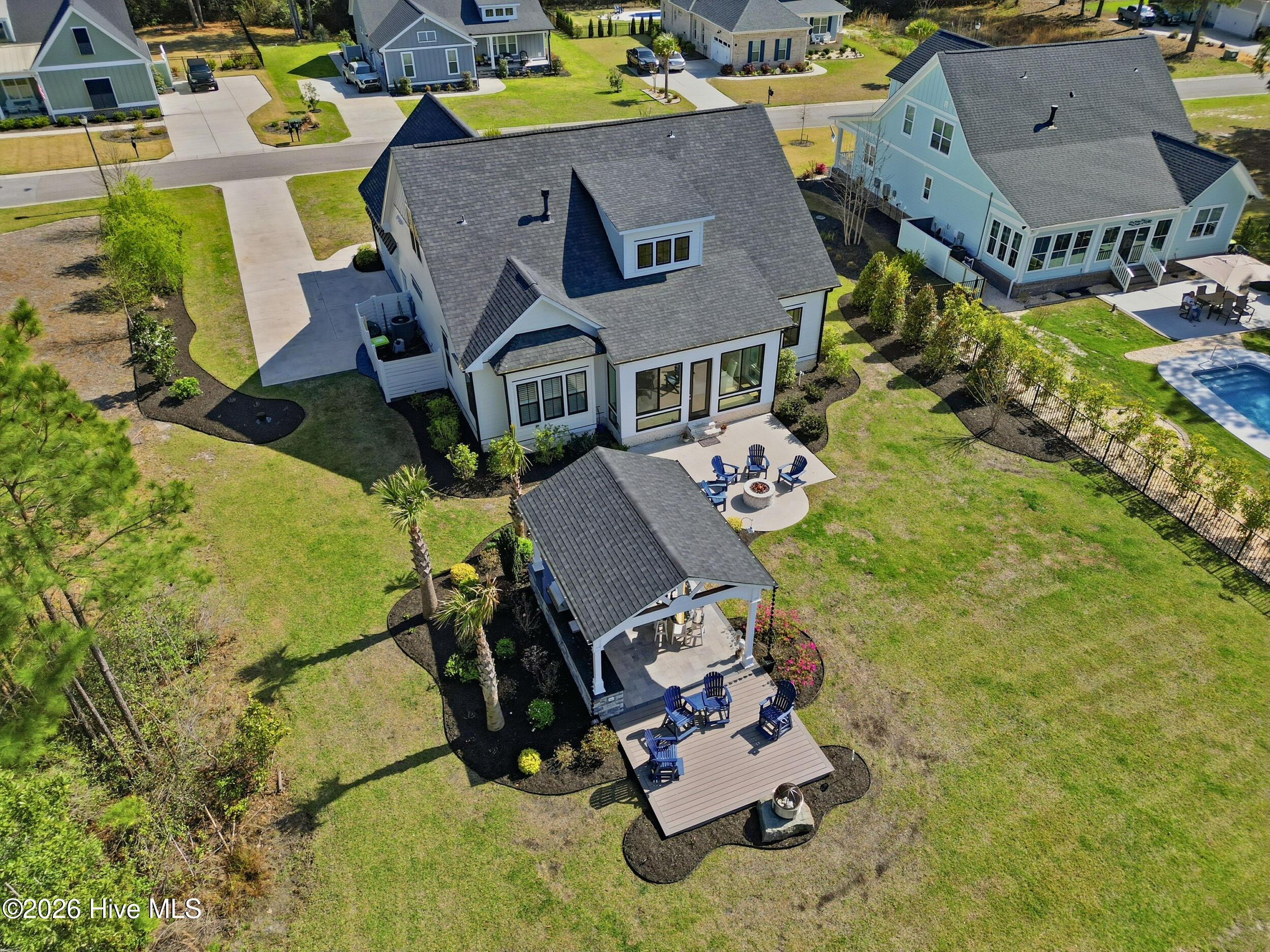 100563980 | Photo 73