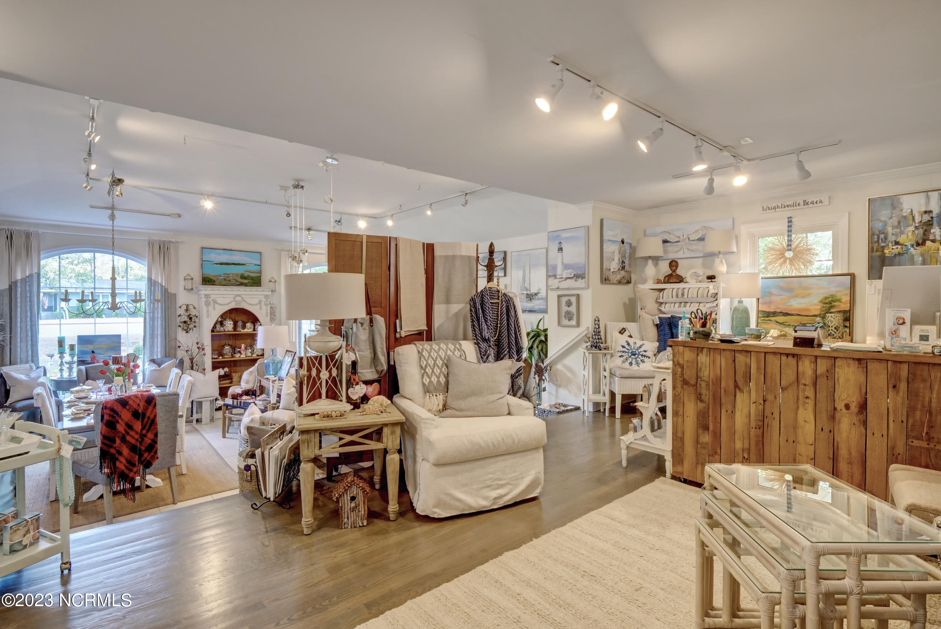 100516487 | Photo 12