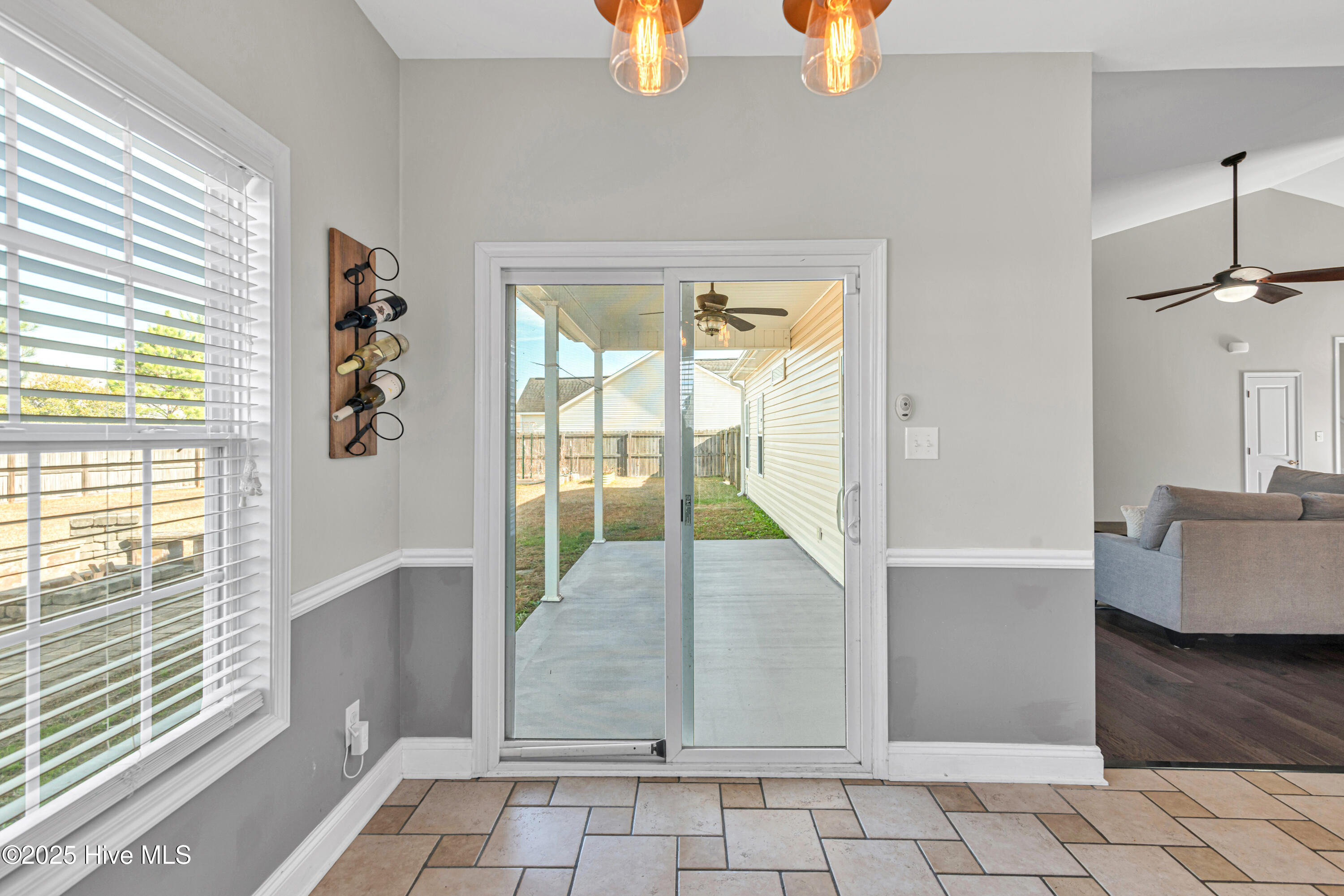 100545574 | Photo 18