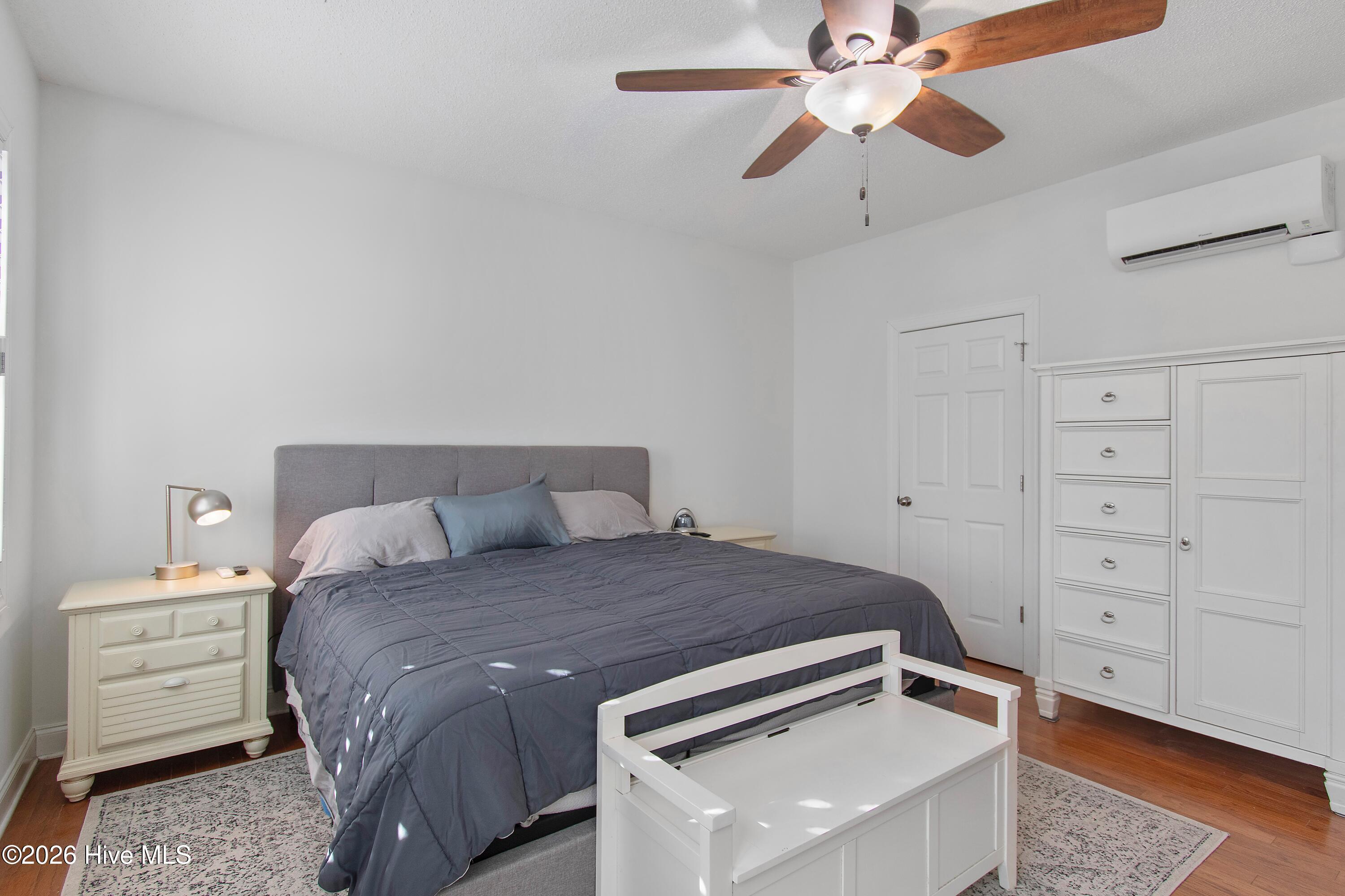 100552486 | Photo 28