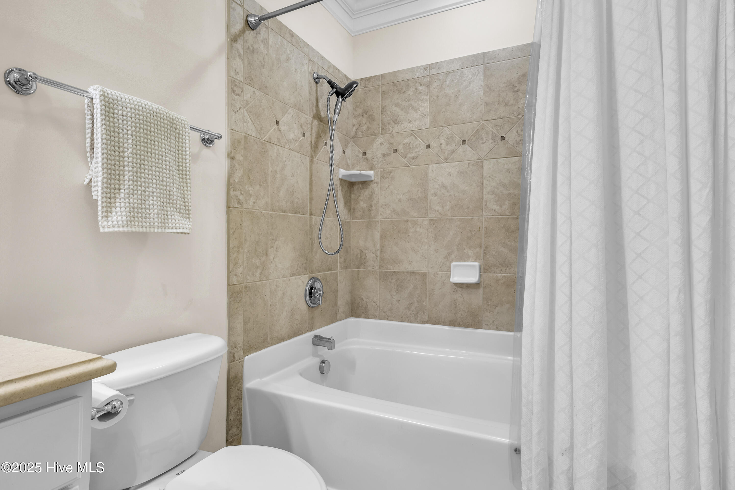 100541571 | Photo 20