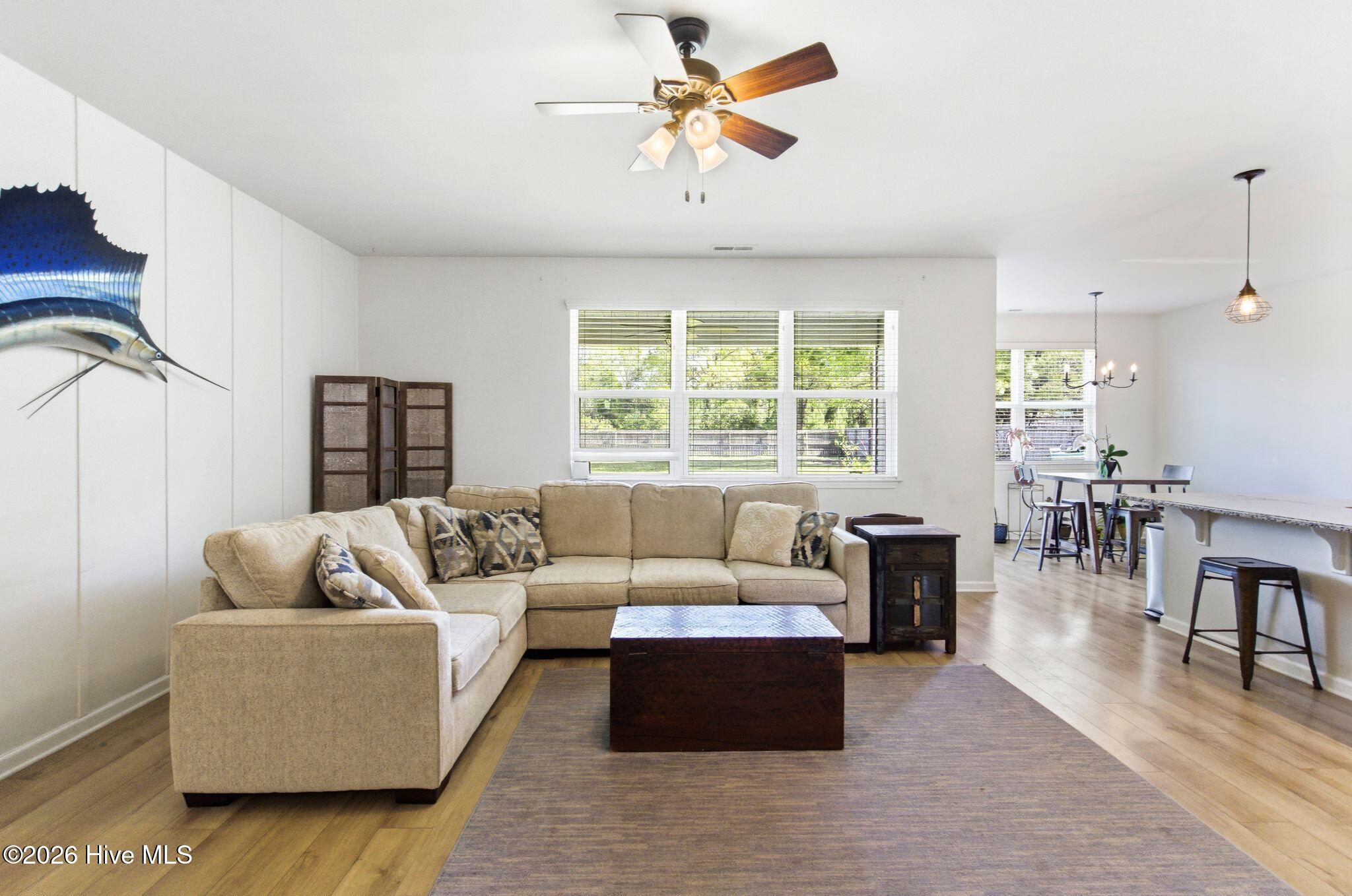 100566850 | Photo 10