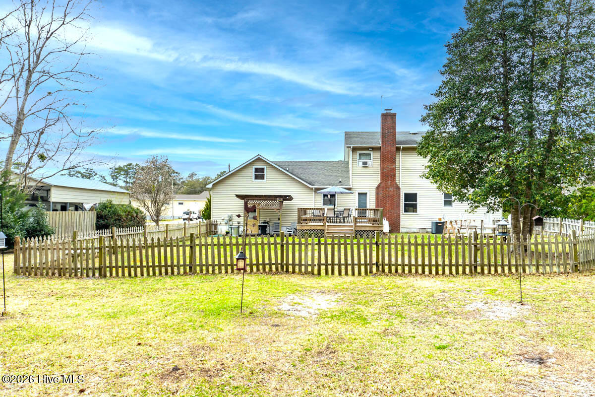 915 Sunset Boulevard,Newport