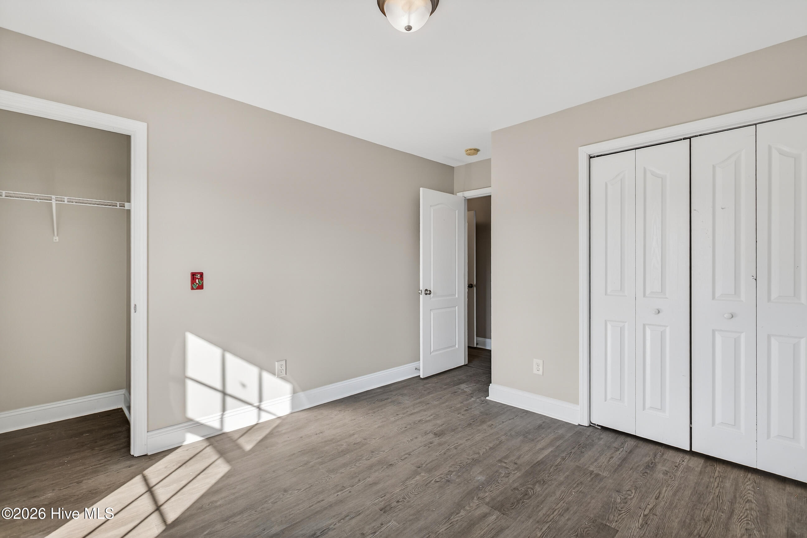 100547541 | Photo 24