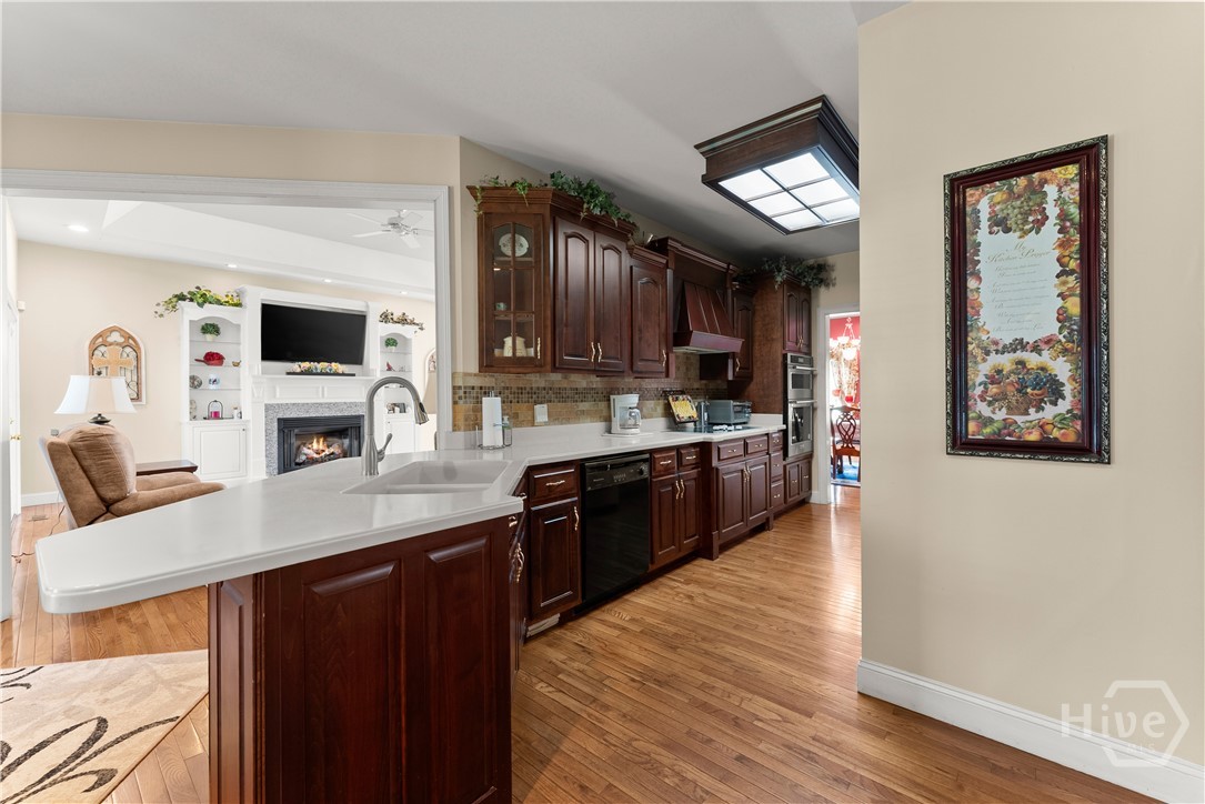 1121 Beacon Light Road