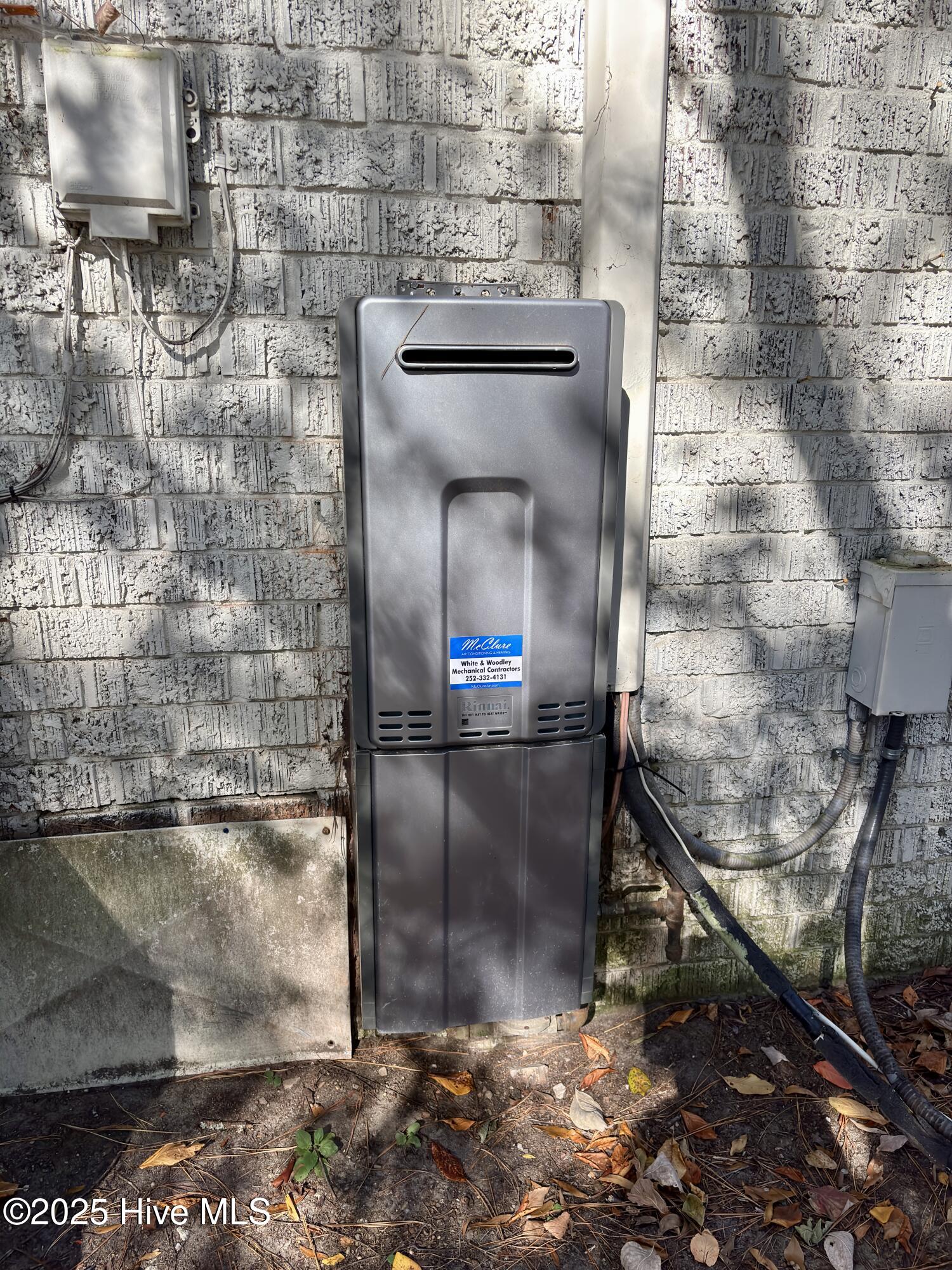 Homes for sale in Ahoskie, NC | 920 W Memorial Dr W, Ahoskie, NC 27910 | MLS# 100536827