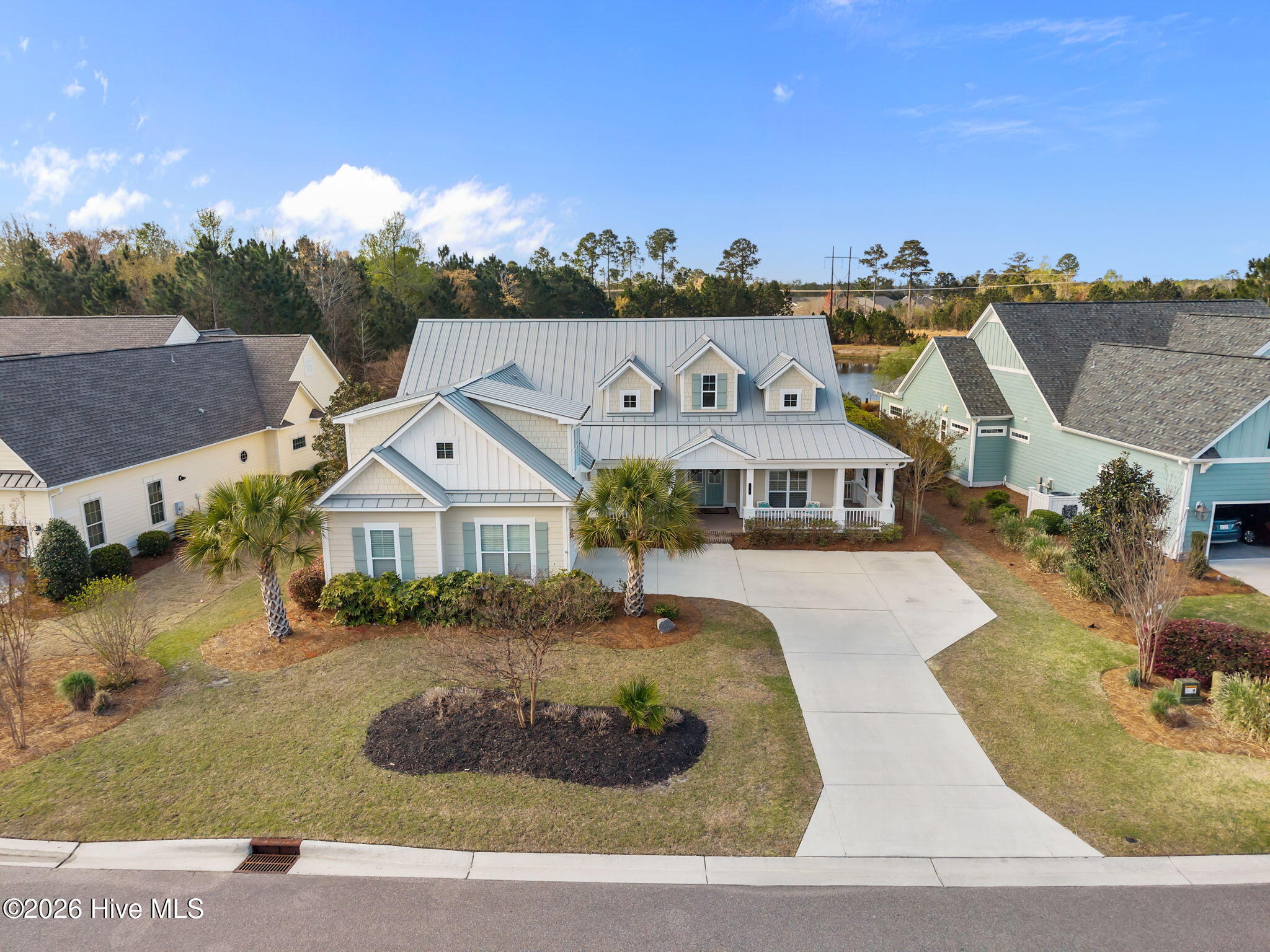 100564215 | Photo 60