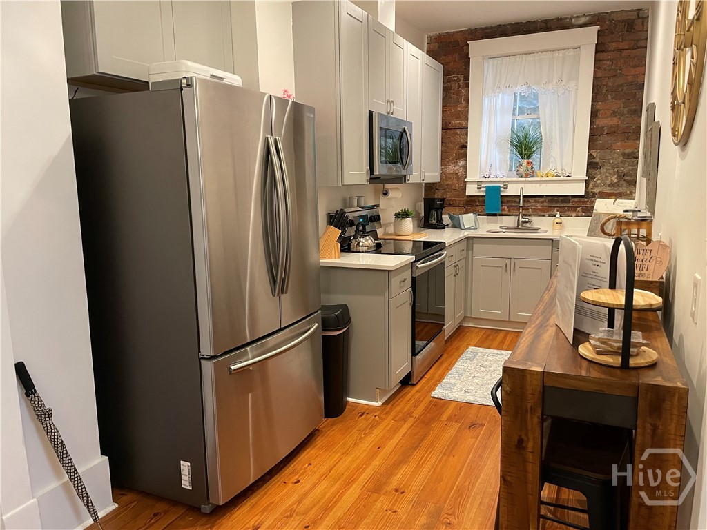 210 E State Street, Savannah, GA, 31401