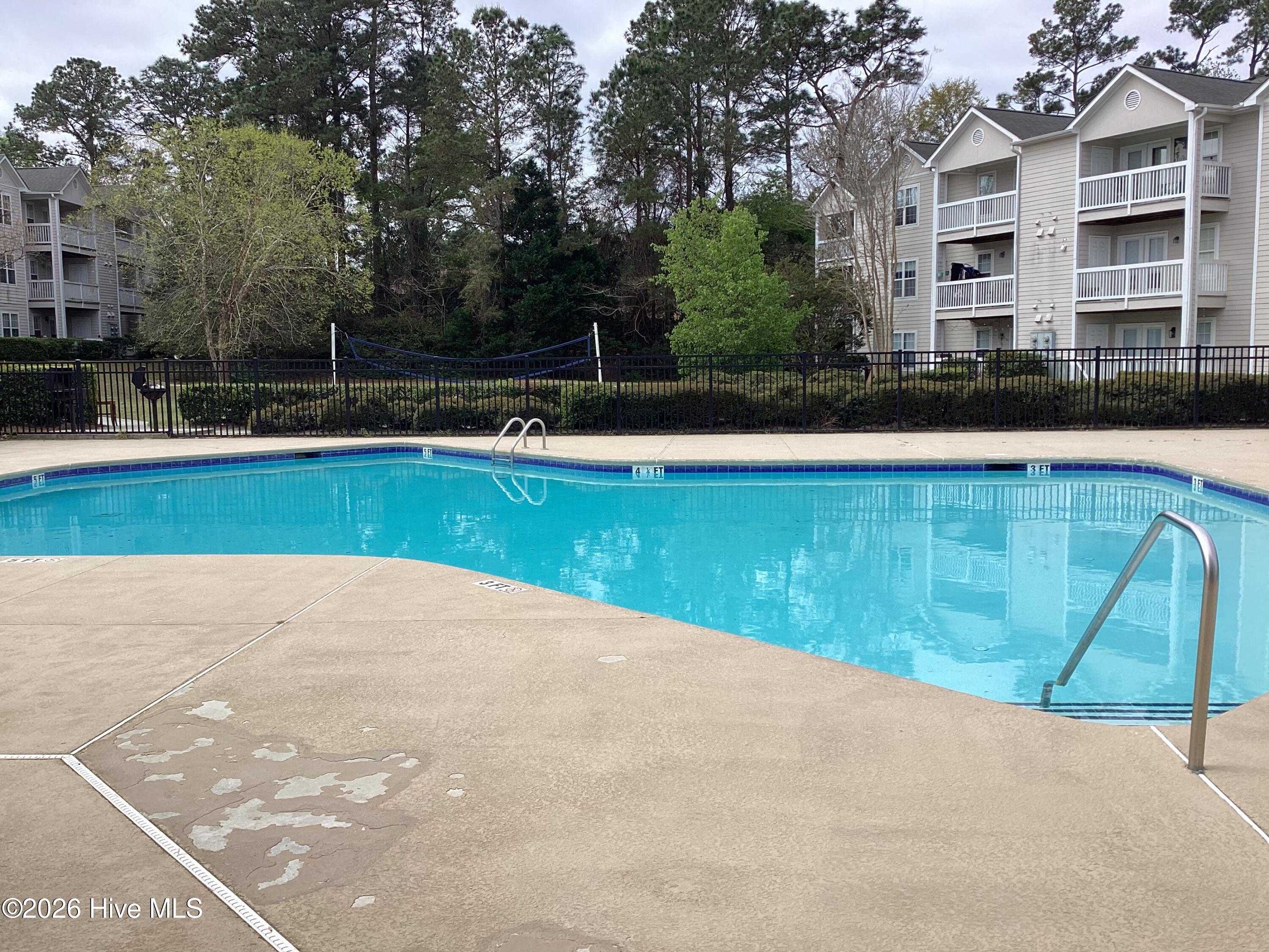 100562875 | Photo 22