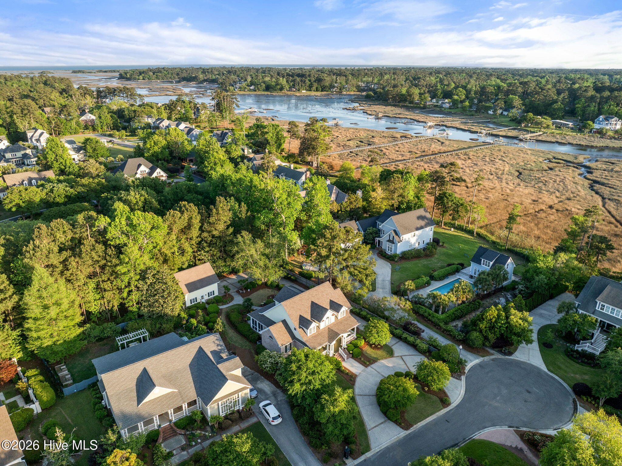 100570394 | Photo 94