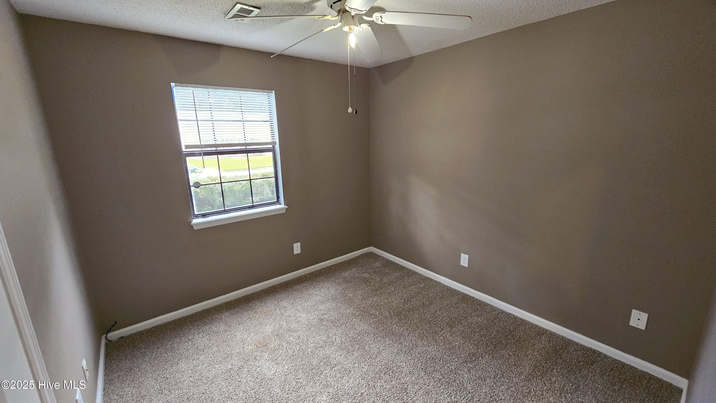 100529154 | Photo 16