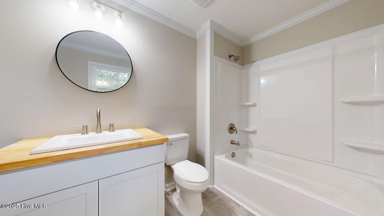 100536677 | Photo 23