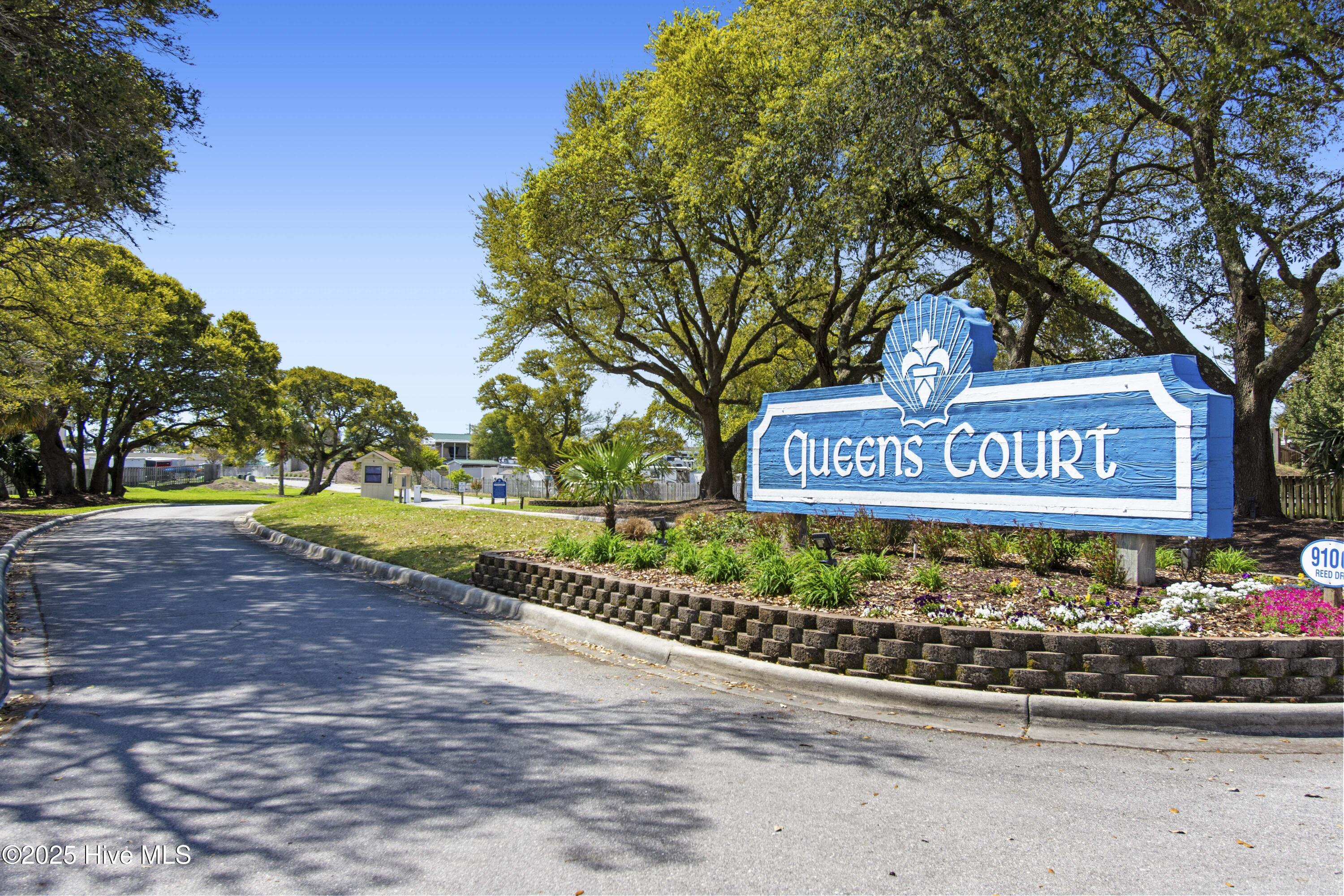 100519388 | Photo 53