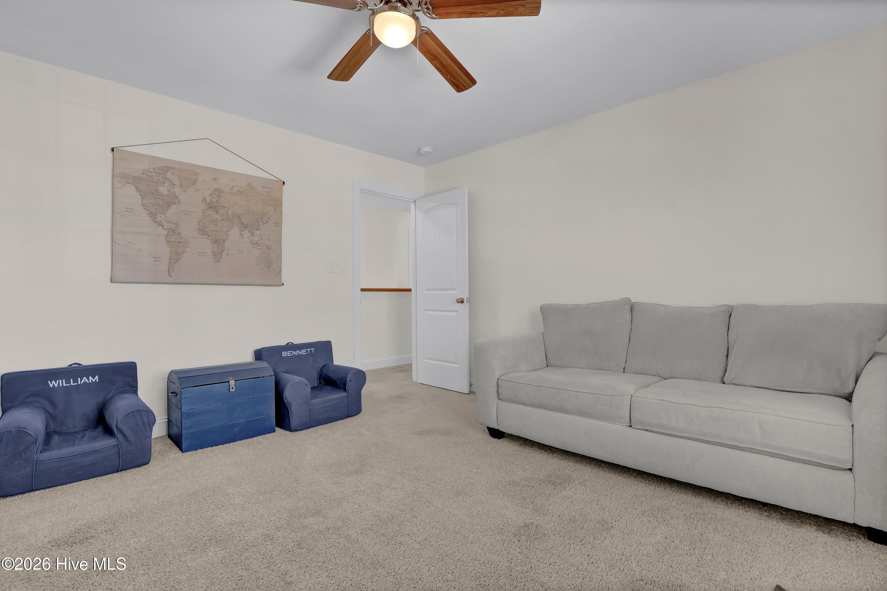 100557019 | Photo 35