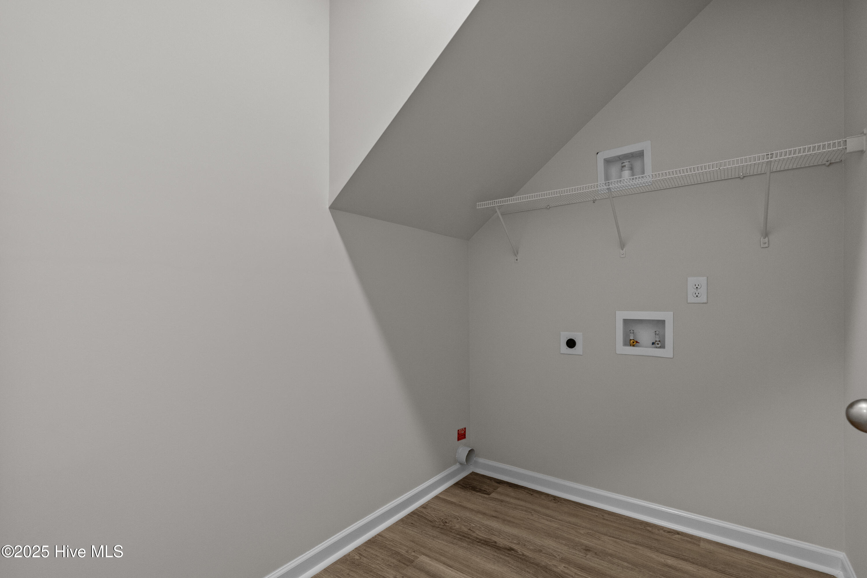 100536974 | Photo 31