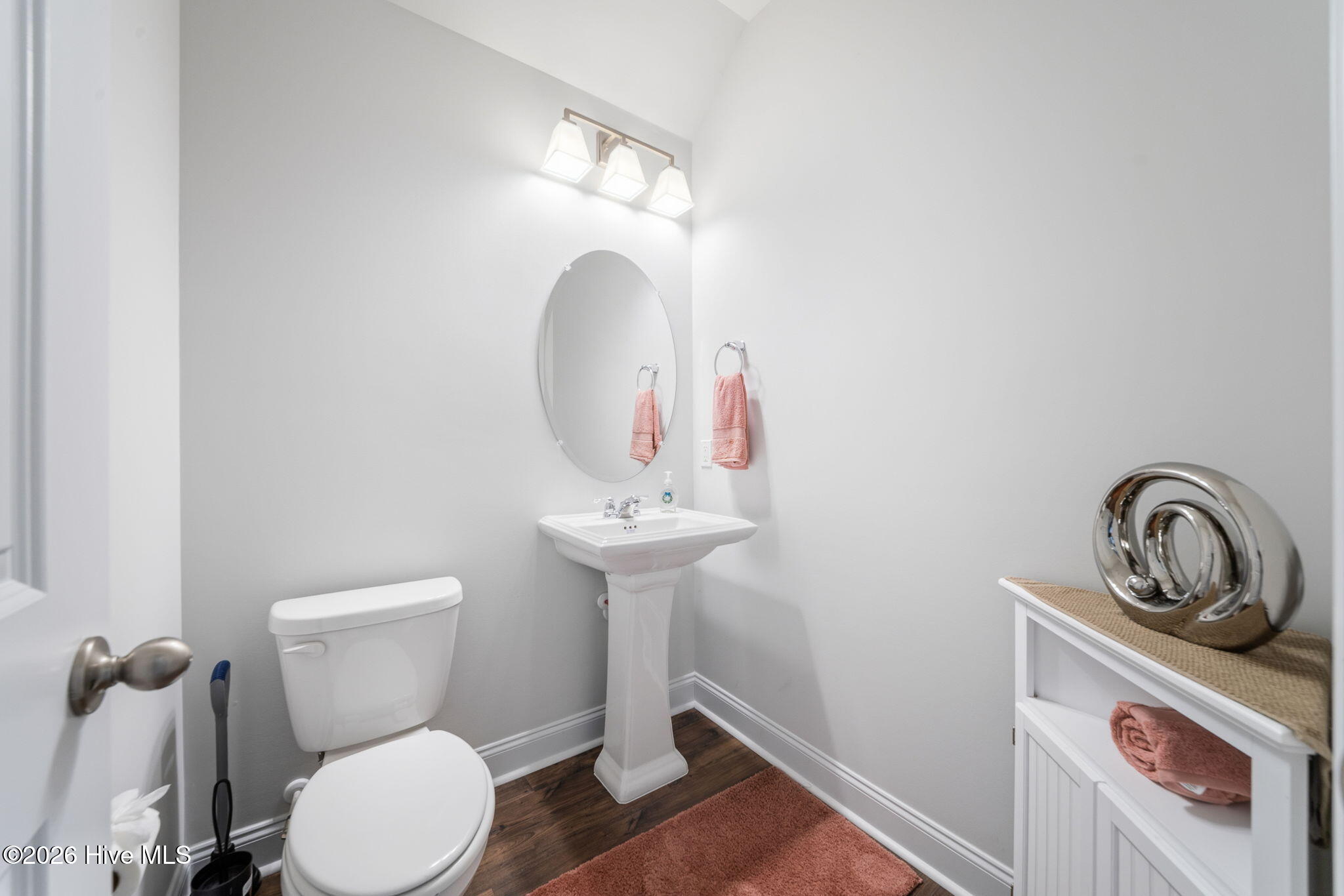 100566000 | Photo 22