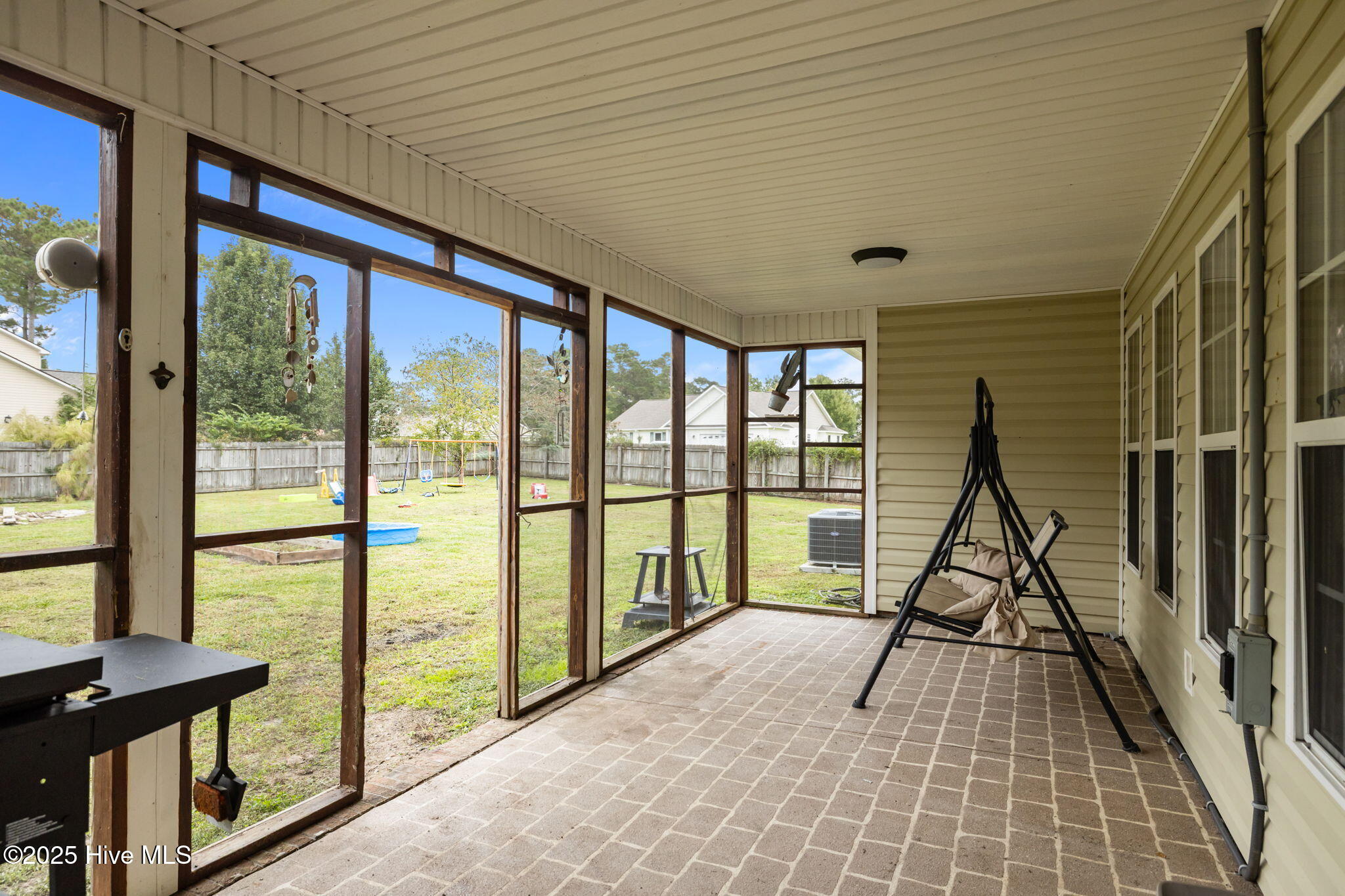 100545646 | Photo 23