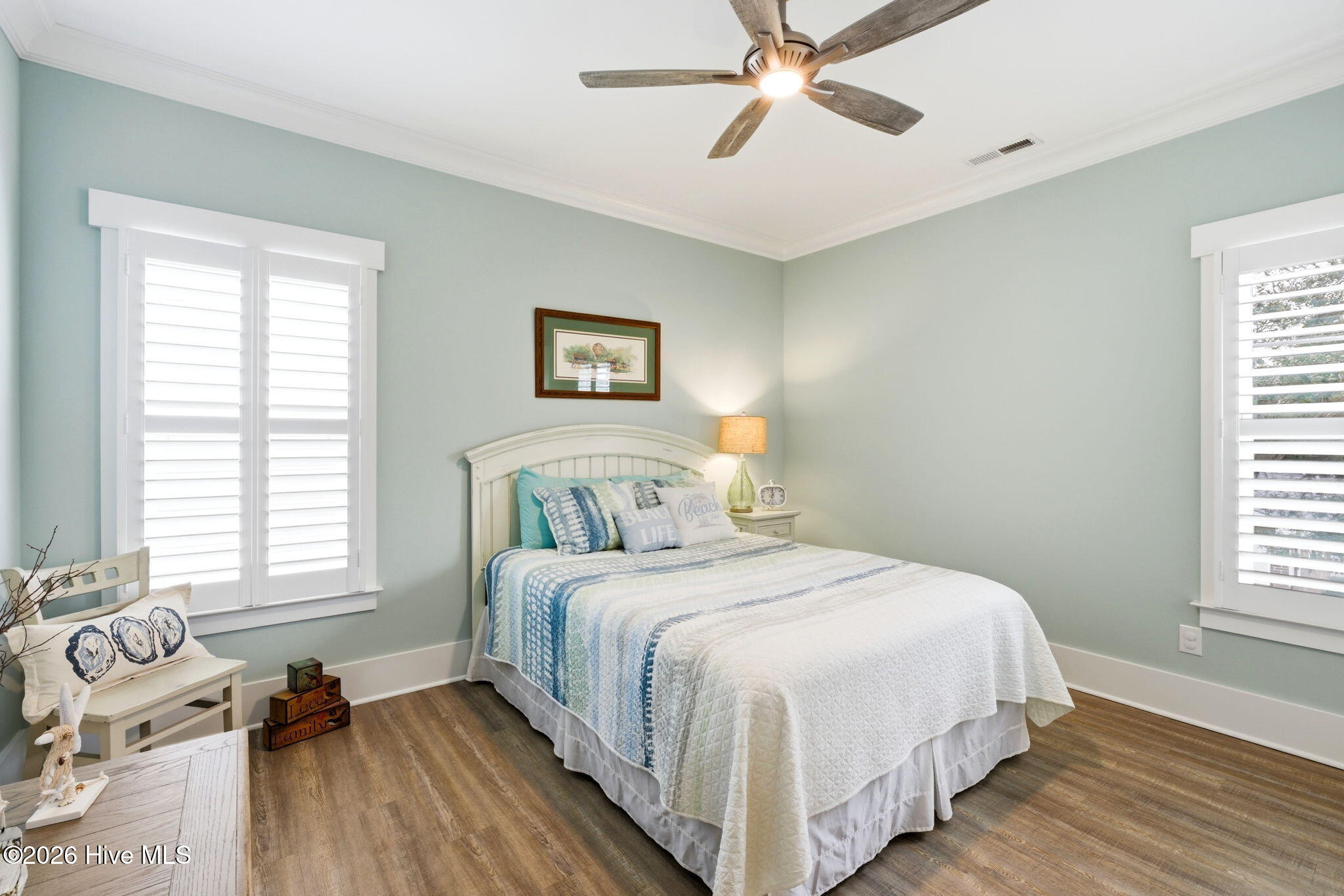 100562924 | Photo 18