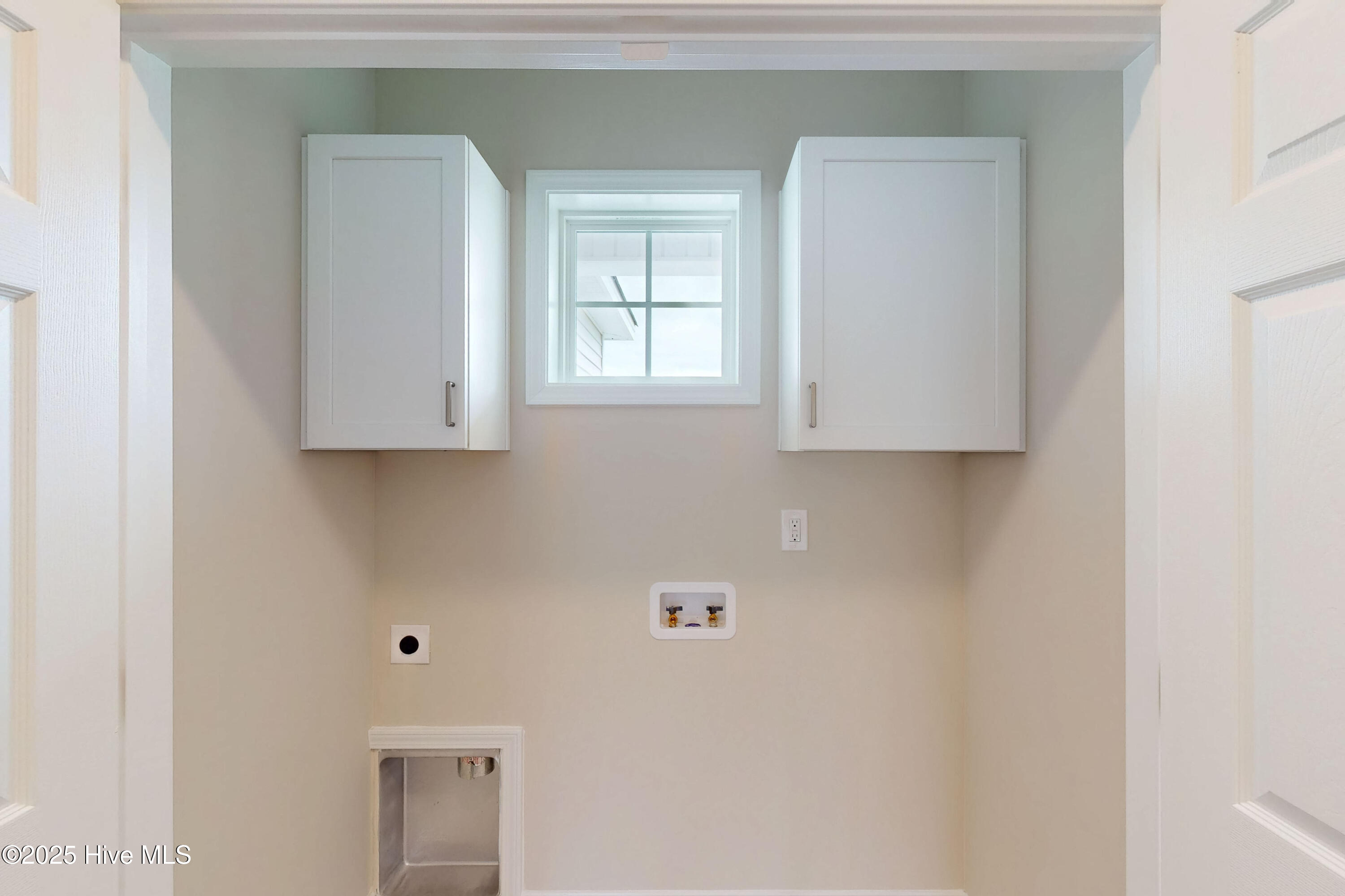 100493004 | Photo 12