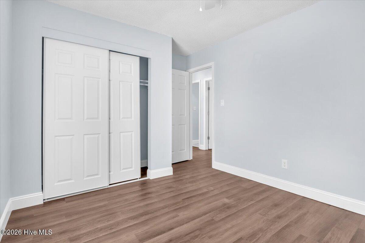 100555805 | Photo 25