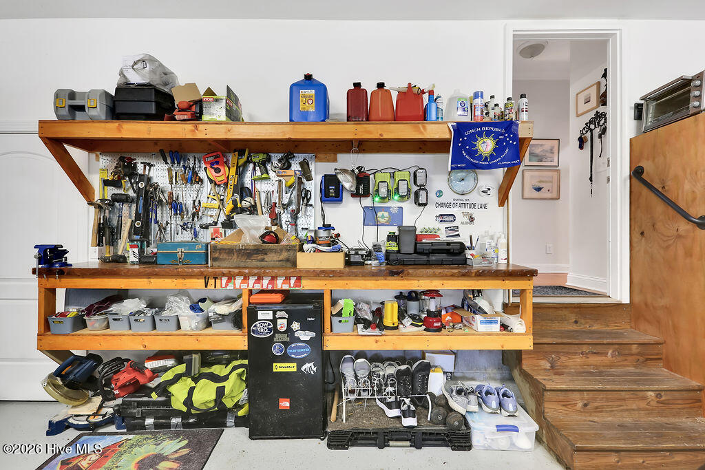 100554973 | Photo 36