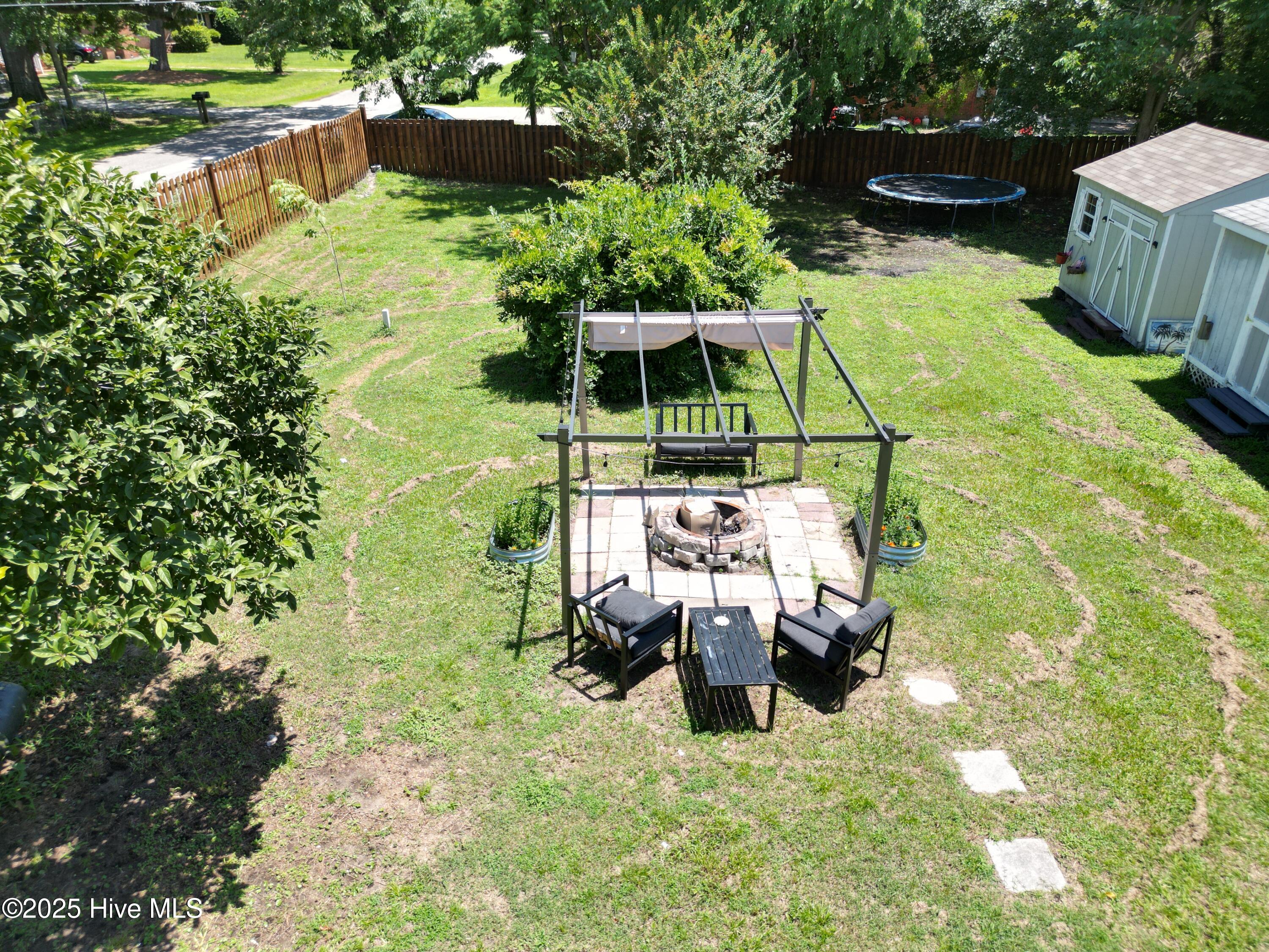 100523236 | Photo 11