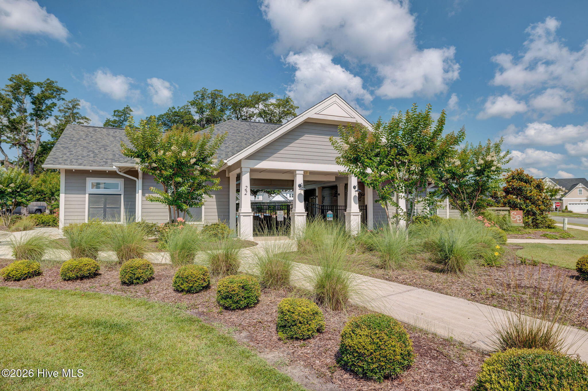 100564802 | Photo 57