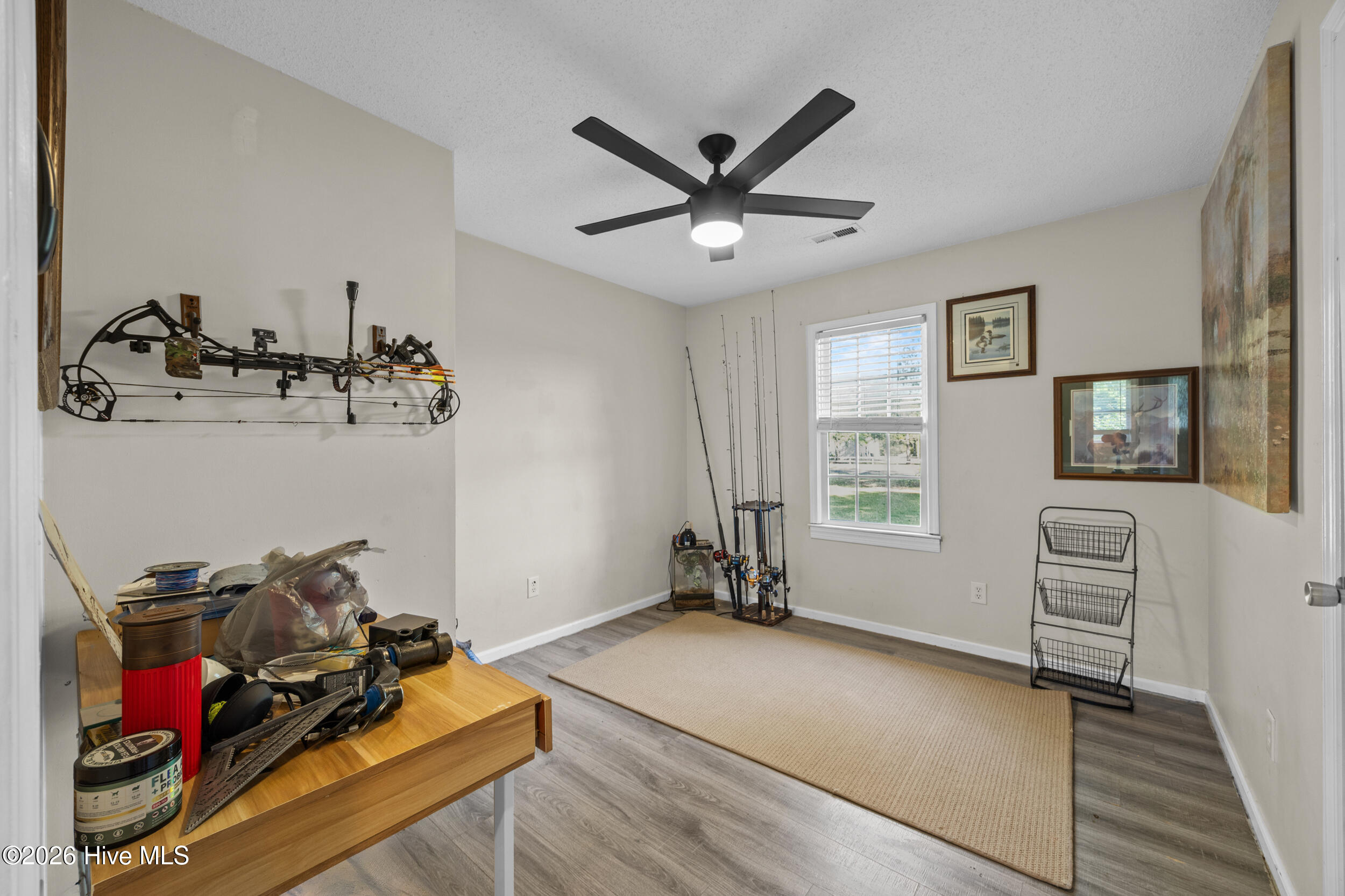 100567954 | Photo 26