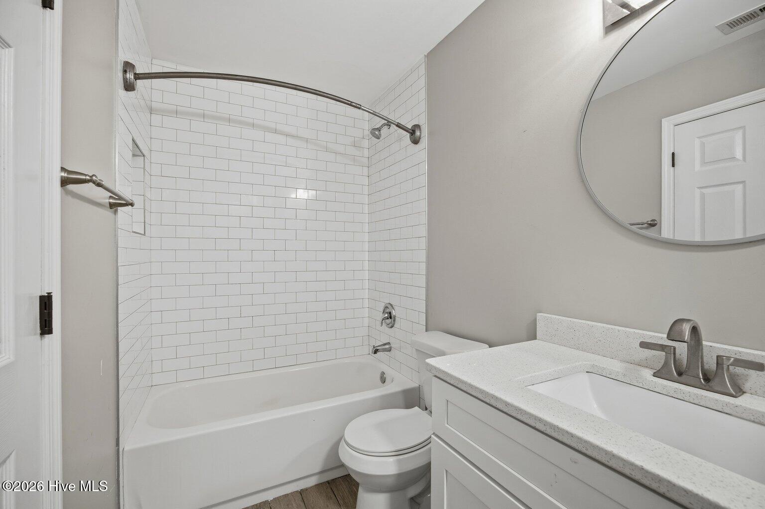 100554900 | Photo 14