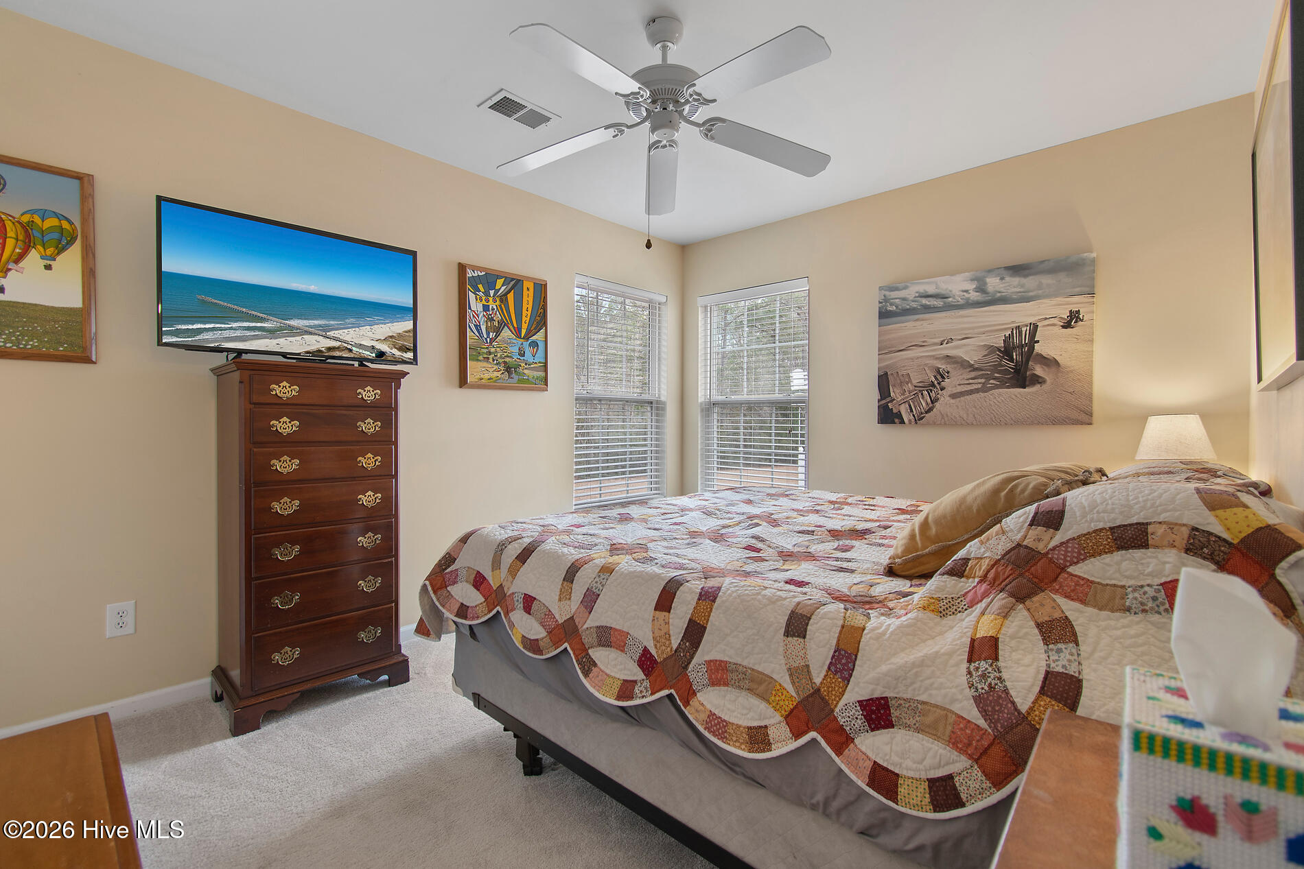 100555398 | Photo 25