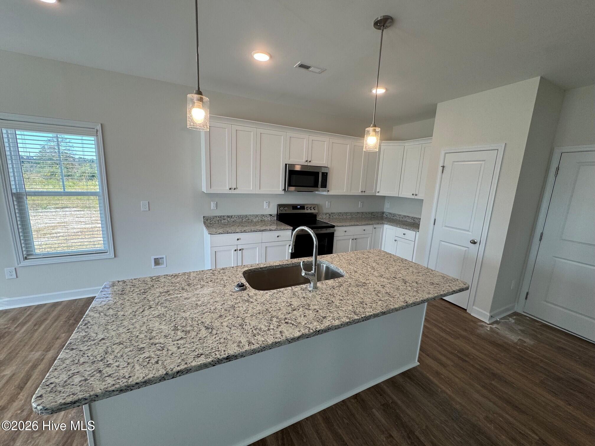 Photo 4 of Single family home for sale at 229 Seaford Ln, Aberdeen, NC 28315 | MLS# 100582981 | Listing updated on 2026-10-19