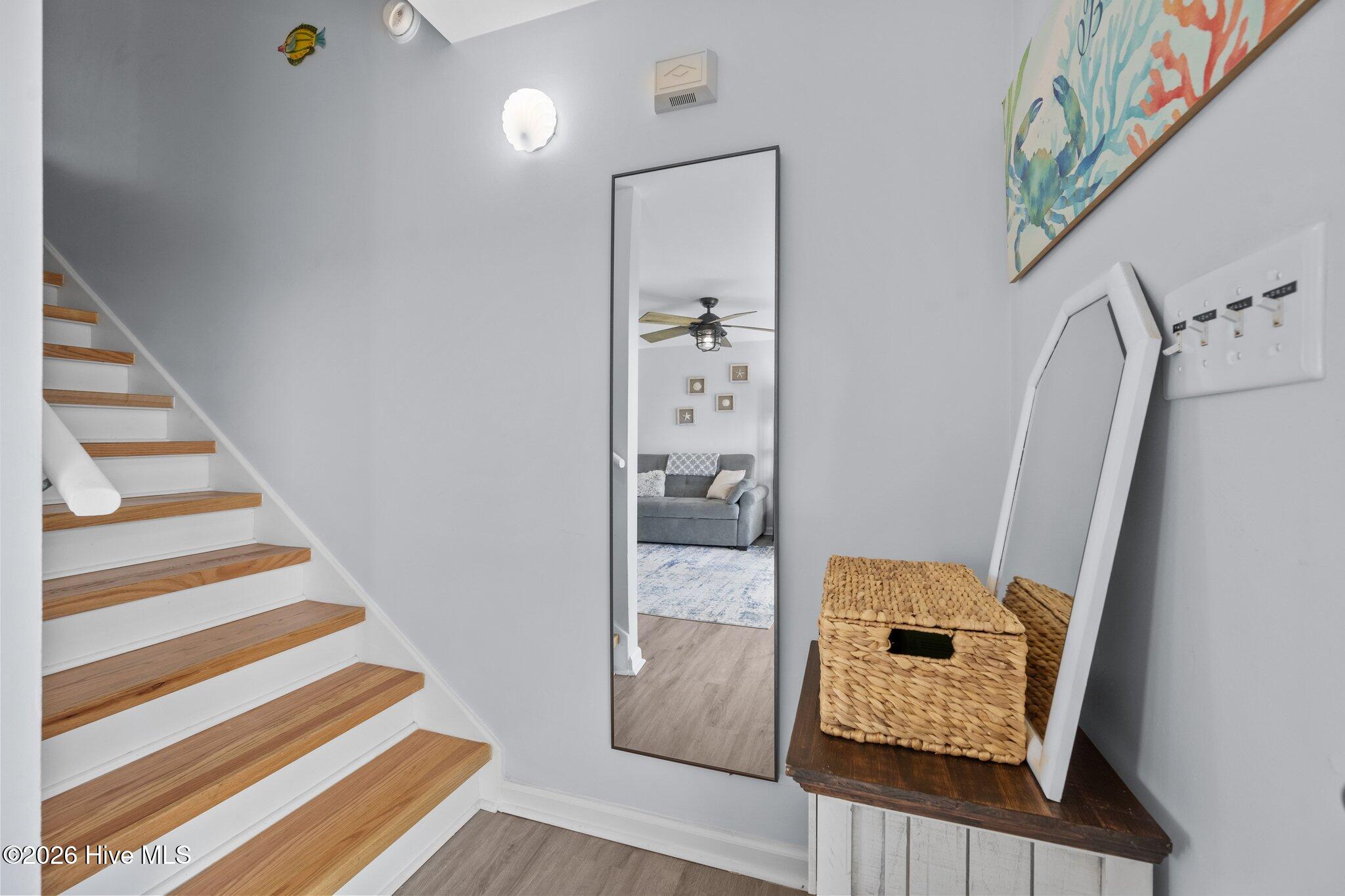 100555248 | Photo 27